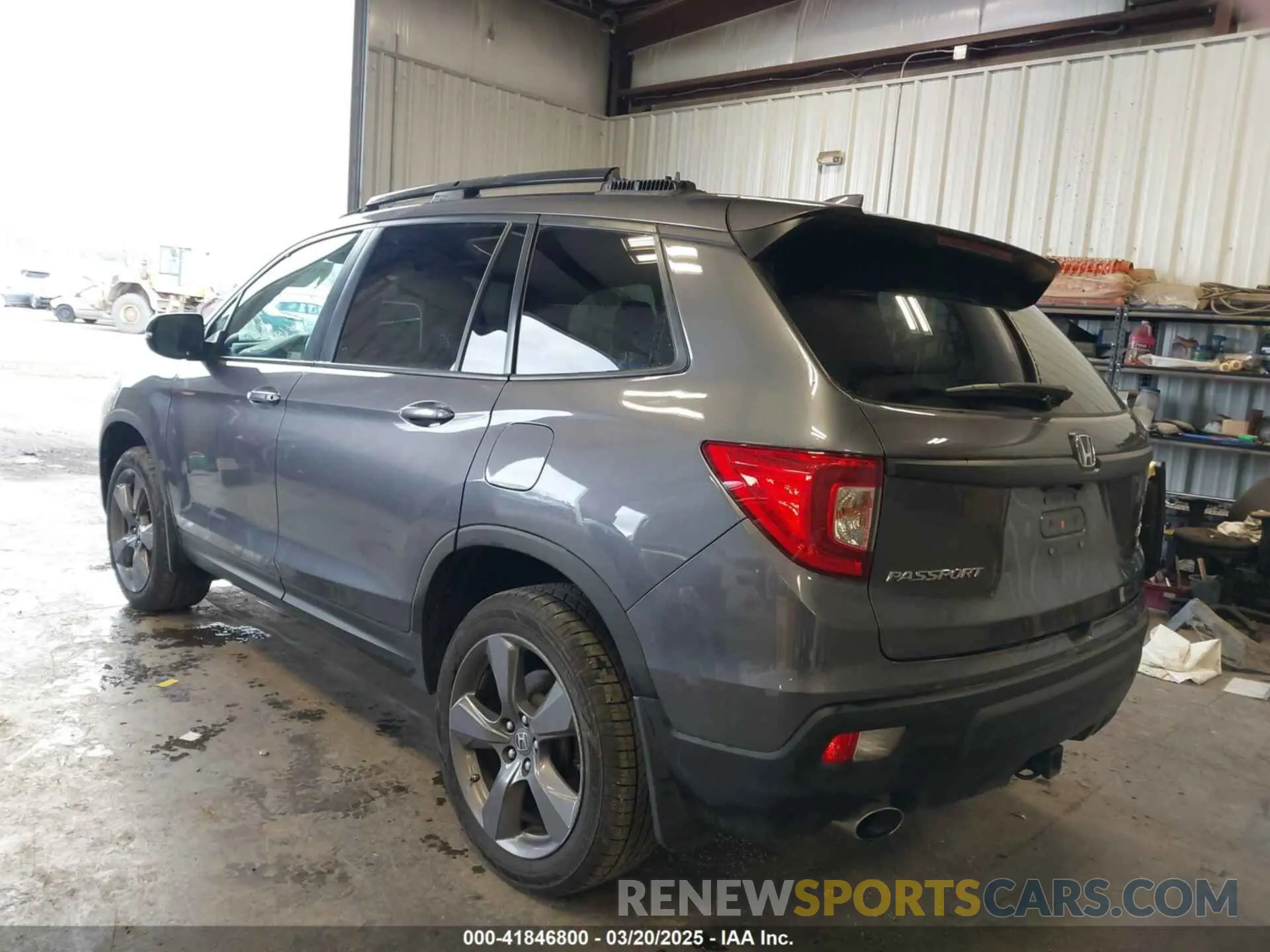 3 Photograph of a damaged car 5FNYF8H50LB006189 HONDA PASSPORT 2020