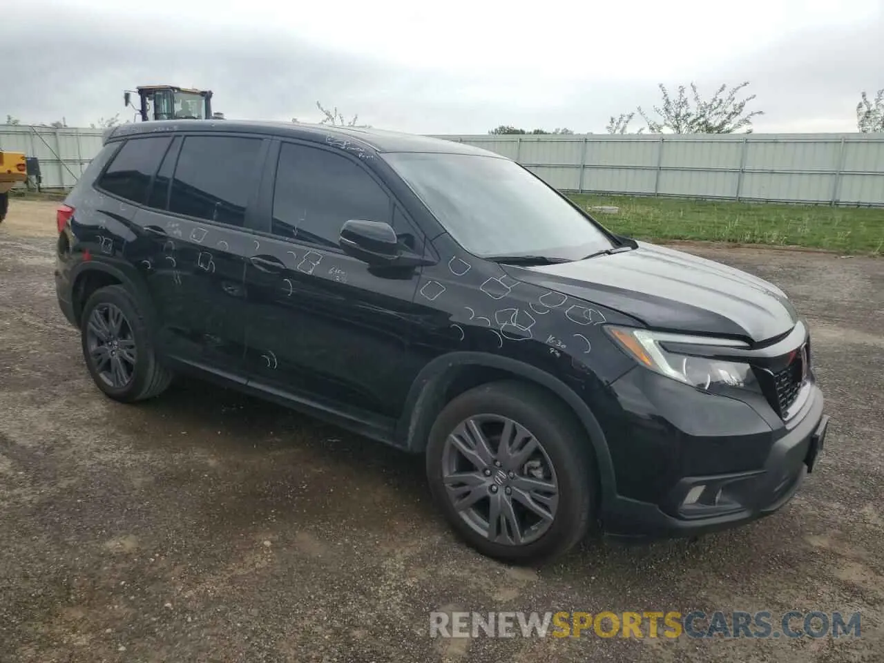 4 Фотография поврежденного автомобиля 5FNYF8H51LB019890 HONDA PASSPORT 2020