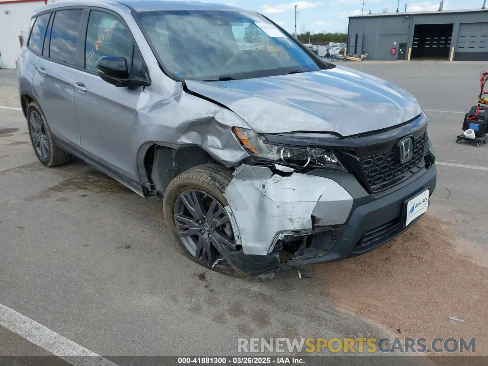 6 Photograph of a damaged car 5FNYF8H55LB005023 HONDA PASSPORT 2020