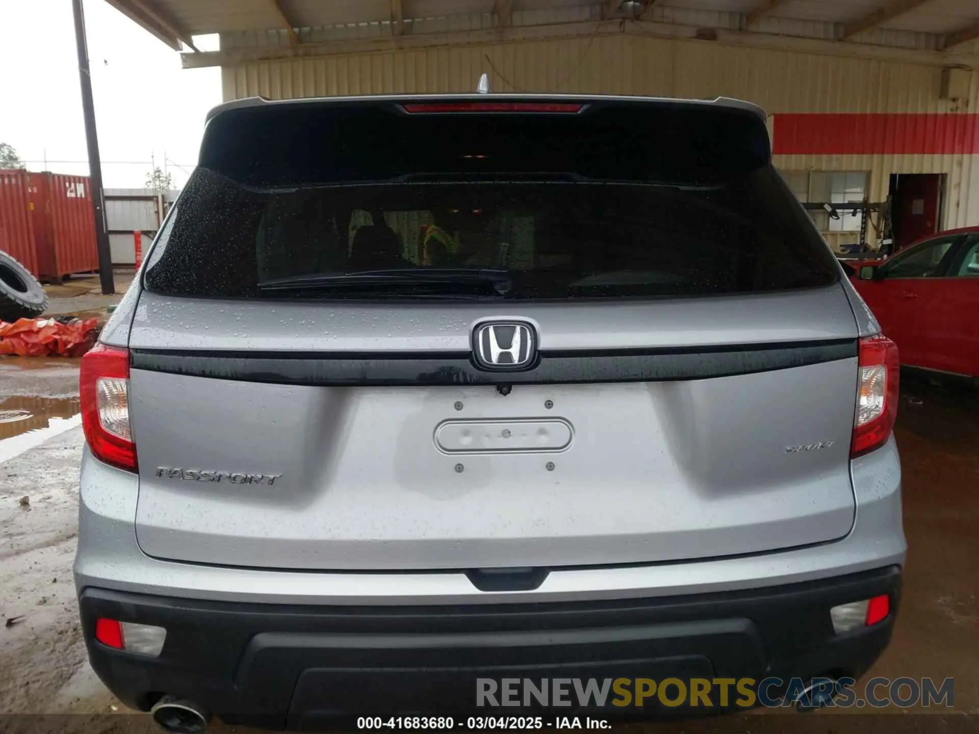 15 Photograph of a damaged car 5FNYF7H26MB014556 HONDA PASSPORT 2021