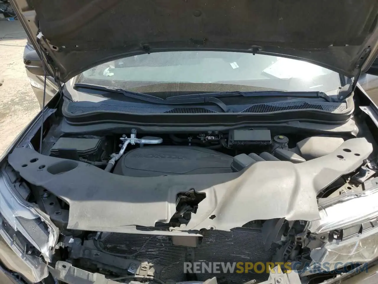 13 Photograph of a damaged car 5FNYF7H58MB004010 HONDA PASSPORT 2021