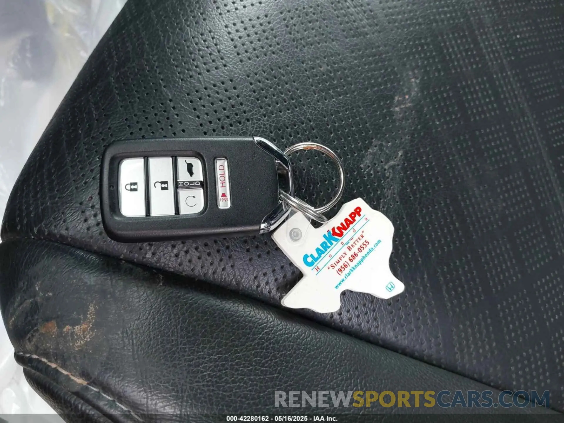 11 Photograph of a damaged car 5FNYF7H59MB007174 HONDA PASSPORT 2021