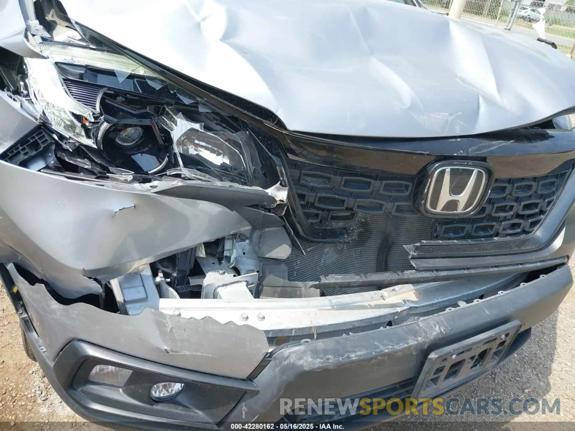 6 Photograph of a damaged car 5FNYF7H59MB007174 HONDA PASSPORT 2021