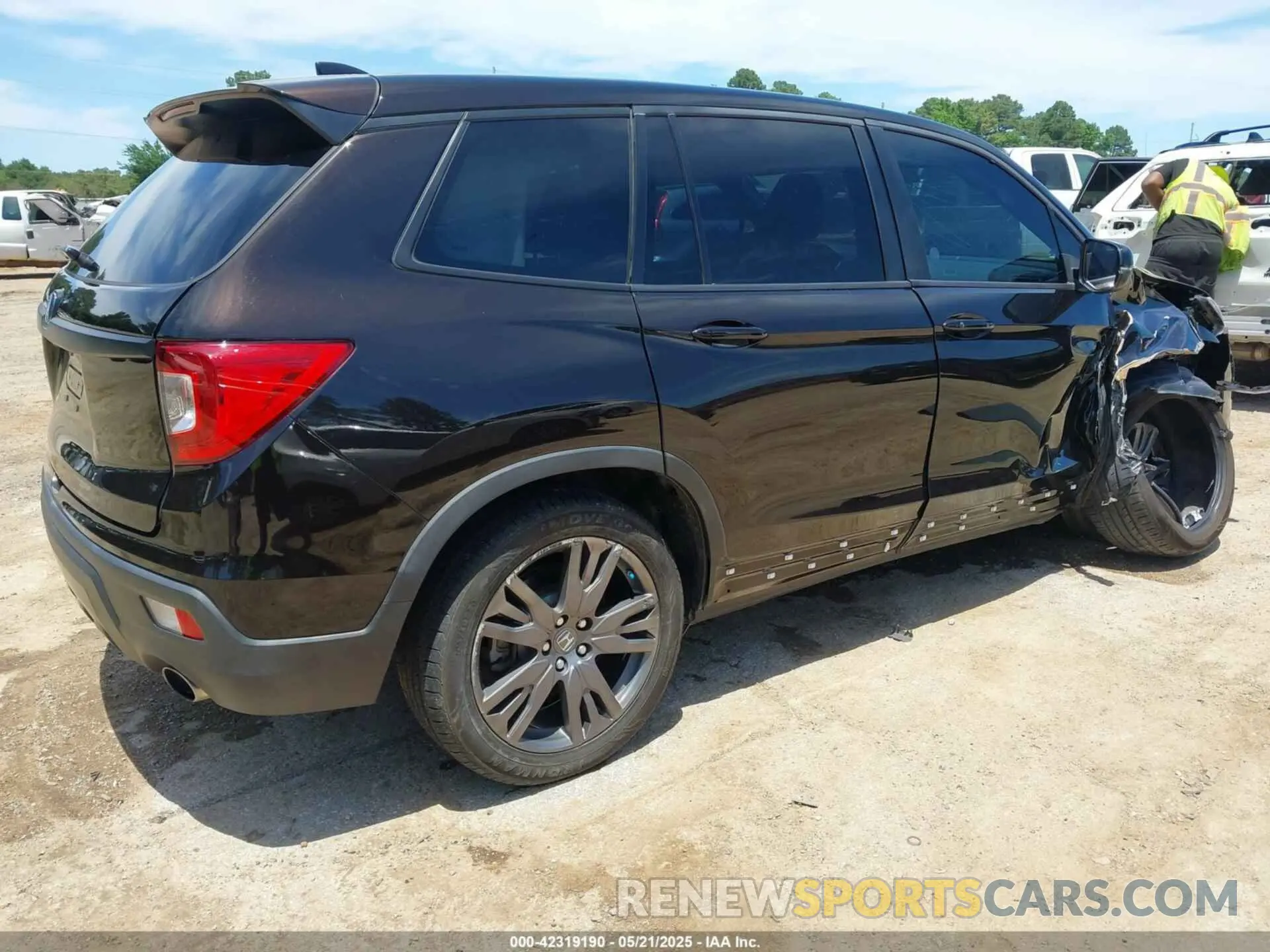 4 Фотография поврежденного автомобиля 5FNYF7H5XMB006986 HONDA PASSPORT 2021