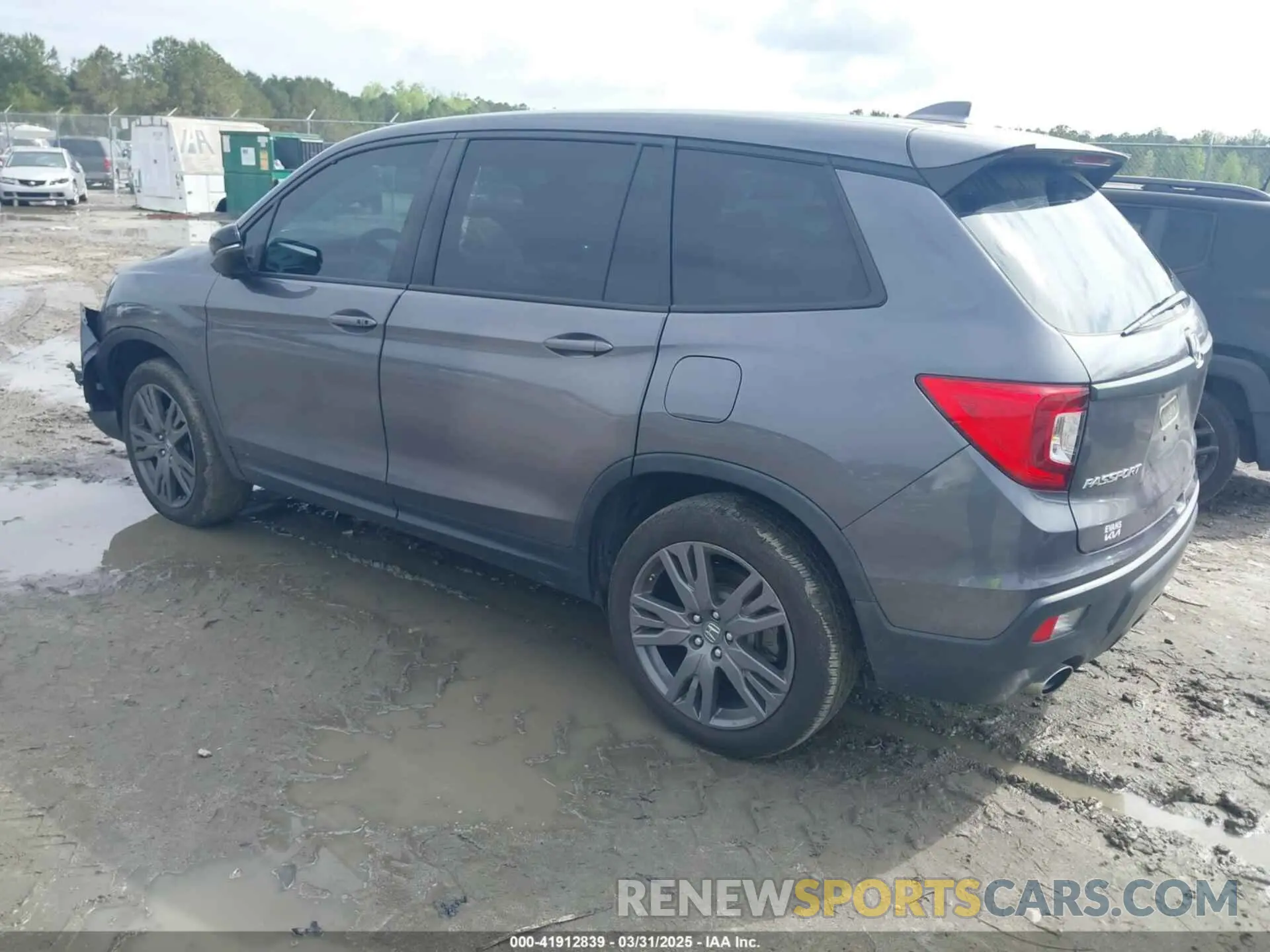 3 Photograph of a damaged car 5FNYF7H5XMB015350 HONDA PASSPORT 2021