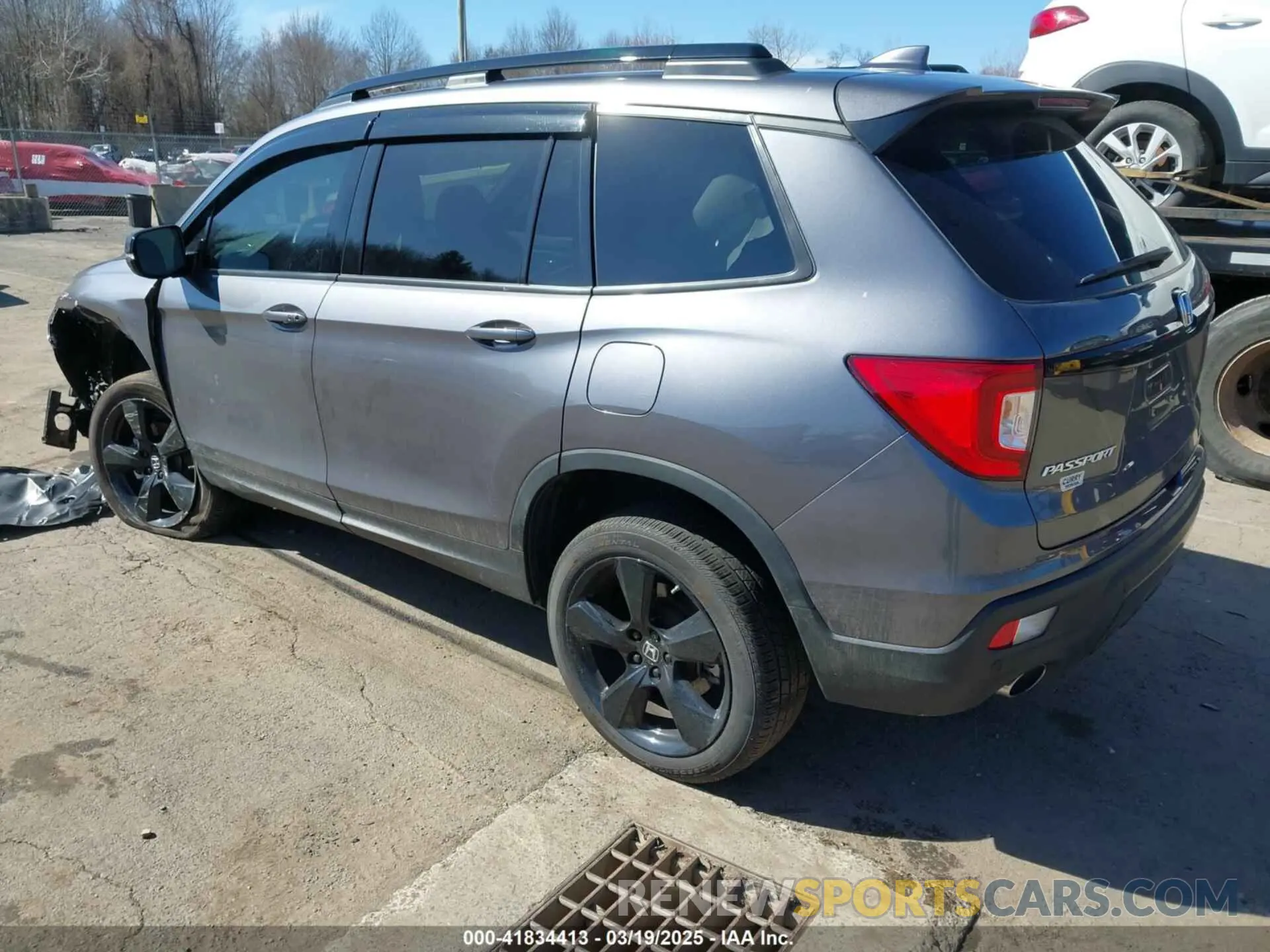 3 Photograph of a damaged car 5FNYF8H07MB018359 HONDA PASSPORT 2021