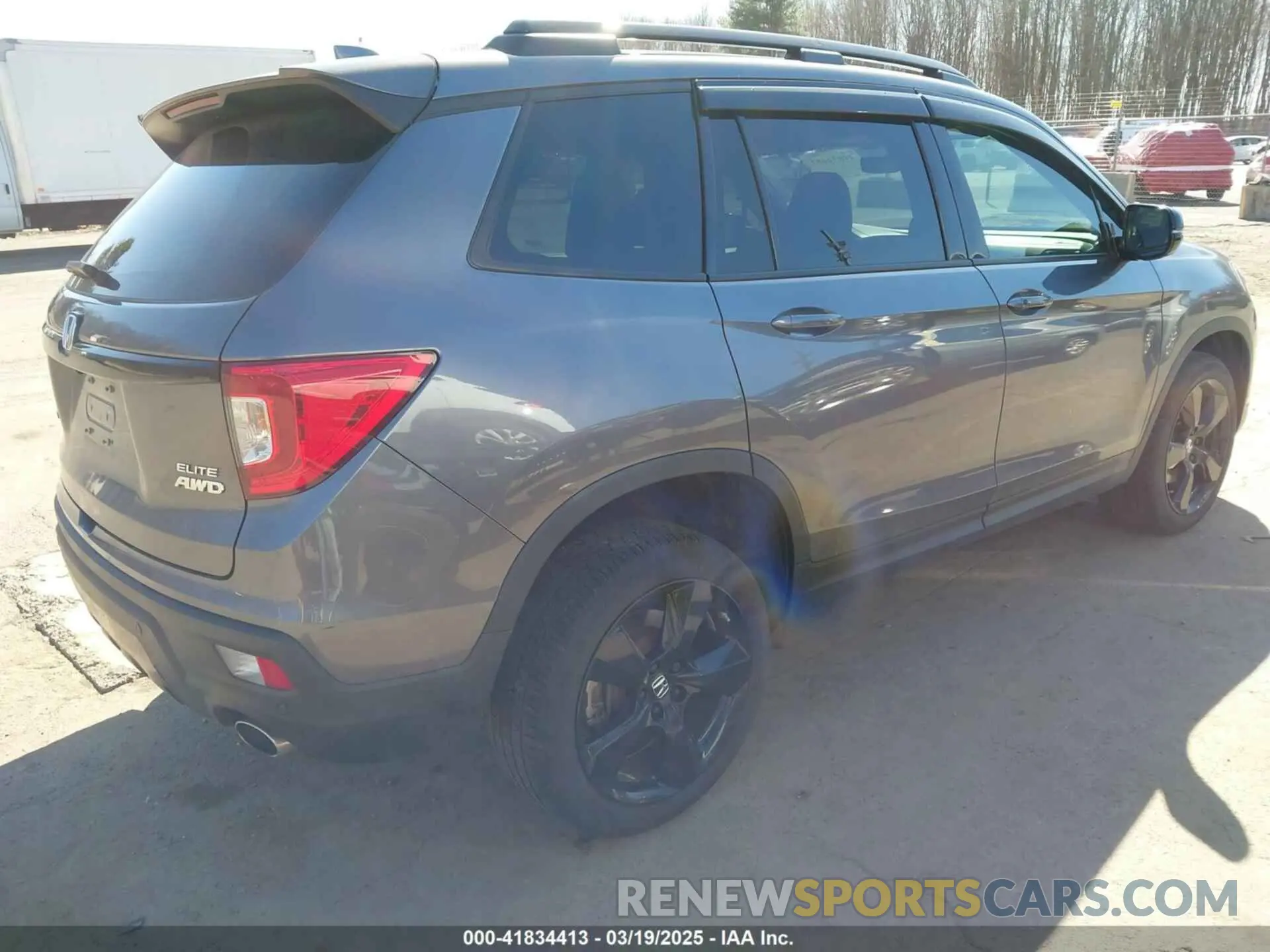 4 Photograph of a damaged car 5FNYF8H07MB018359 HONDA PASSPORT 2021