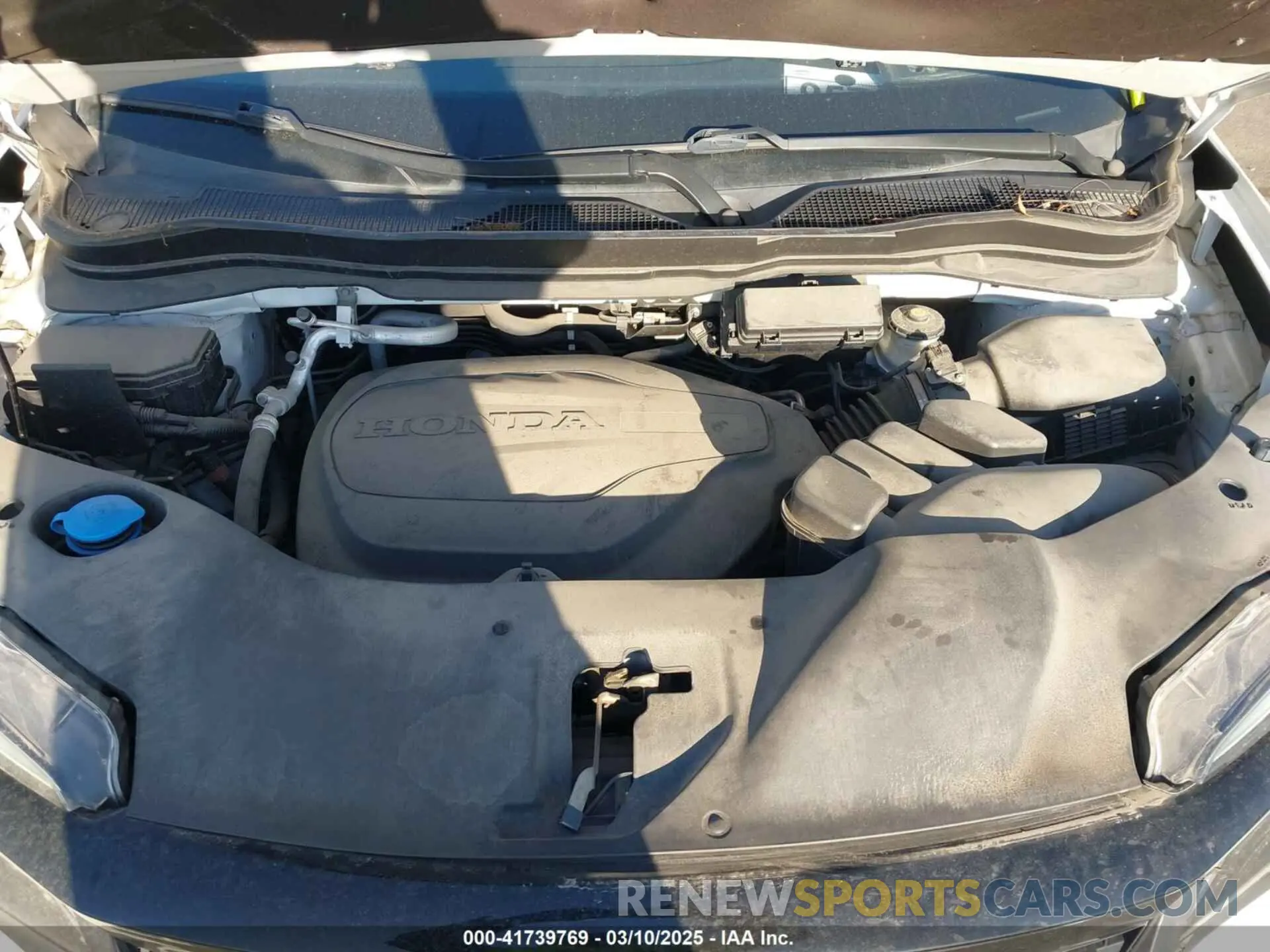 10 Photograph of a damaged car 5FNYF8H21MB031674 HONDA PASSPORT 2021