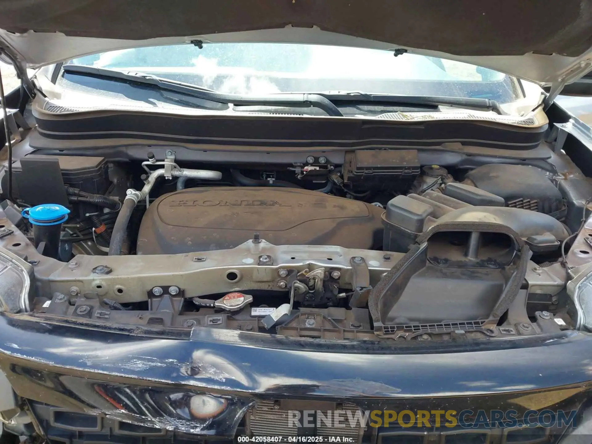 10 Photograph of a damaged car 5FNYF8H22MB000451 HONDA PASSPORT 2021