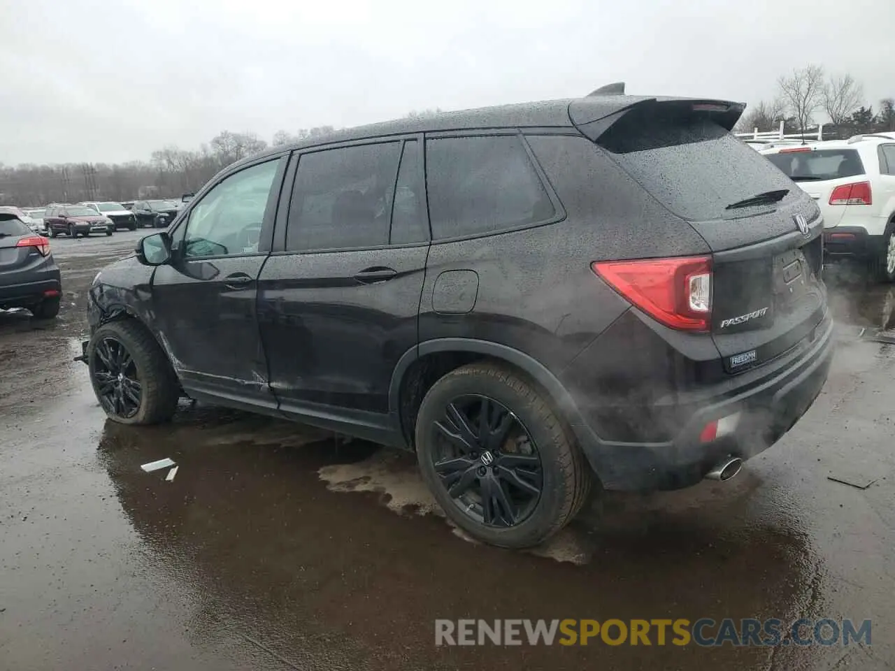 2 Фотография поврежденного автомобиля 5FNYF8H25MB008429 HONDA PASSPORT 2021