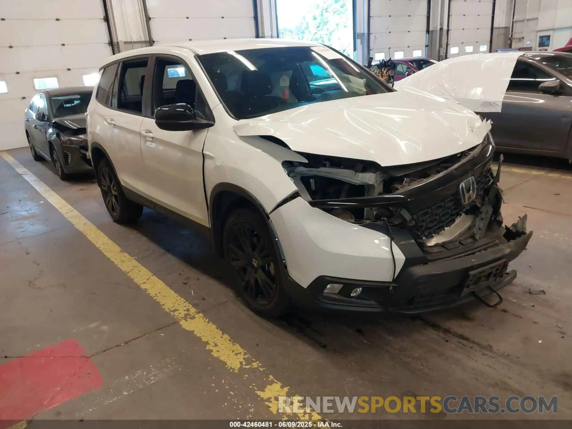 1 Фотография поврежденного автомобиля 5FNYF8H25MB037848 HONDA PASSPORT 2021