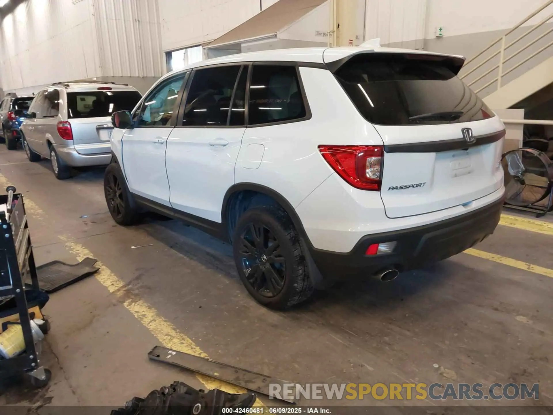 3 Фотография поврежденного автомобиля 5FNYF8H25MB037848 HONDA PASSPORT 2021