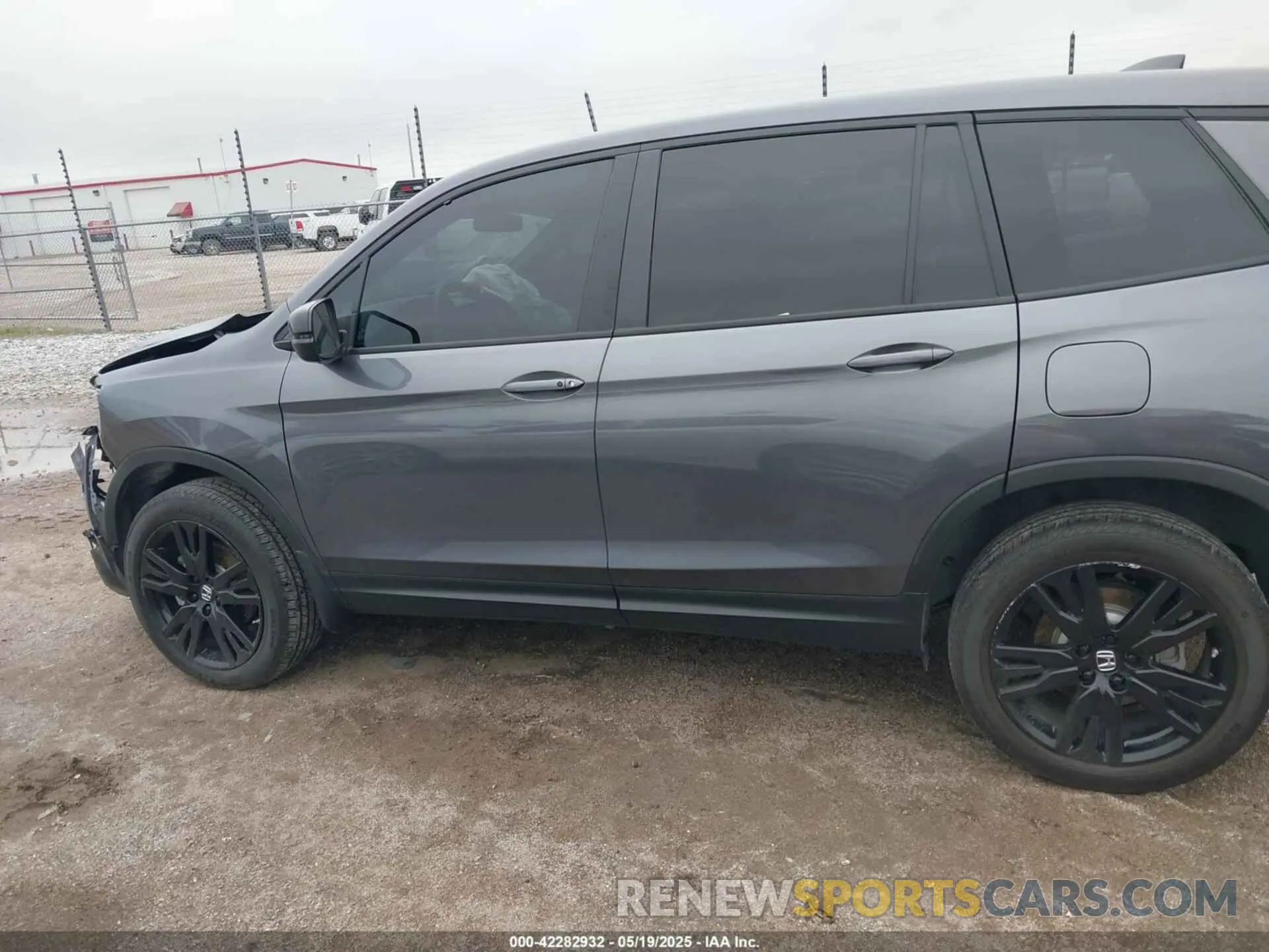 14 Photograph of a damaged car 5FNYF8H26MB032206 HONDA PASSPORT 2021