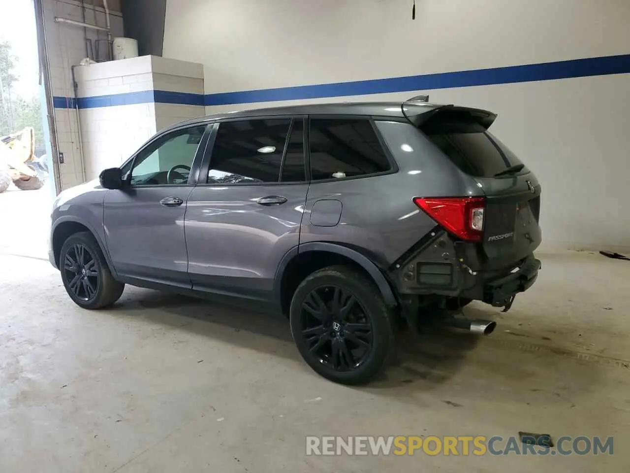 2 Photograph of a damaged car 5FNYF8H27MB003622 HONDA PASSPORT 2021