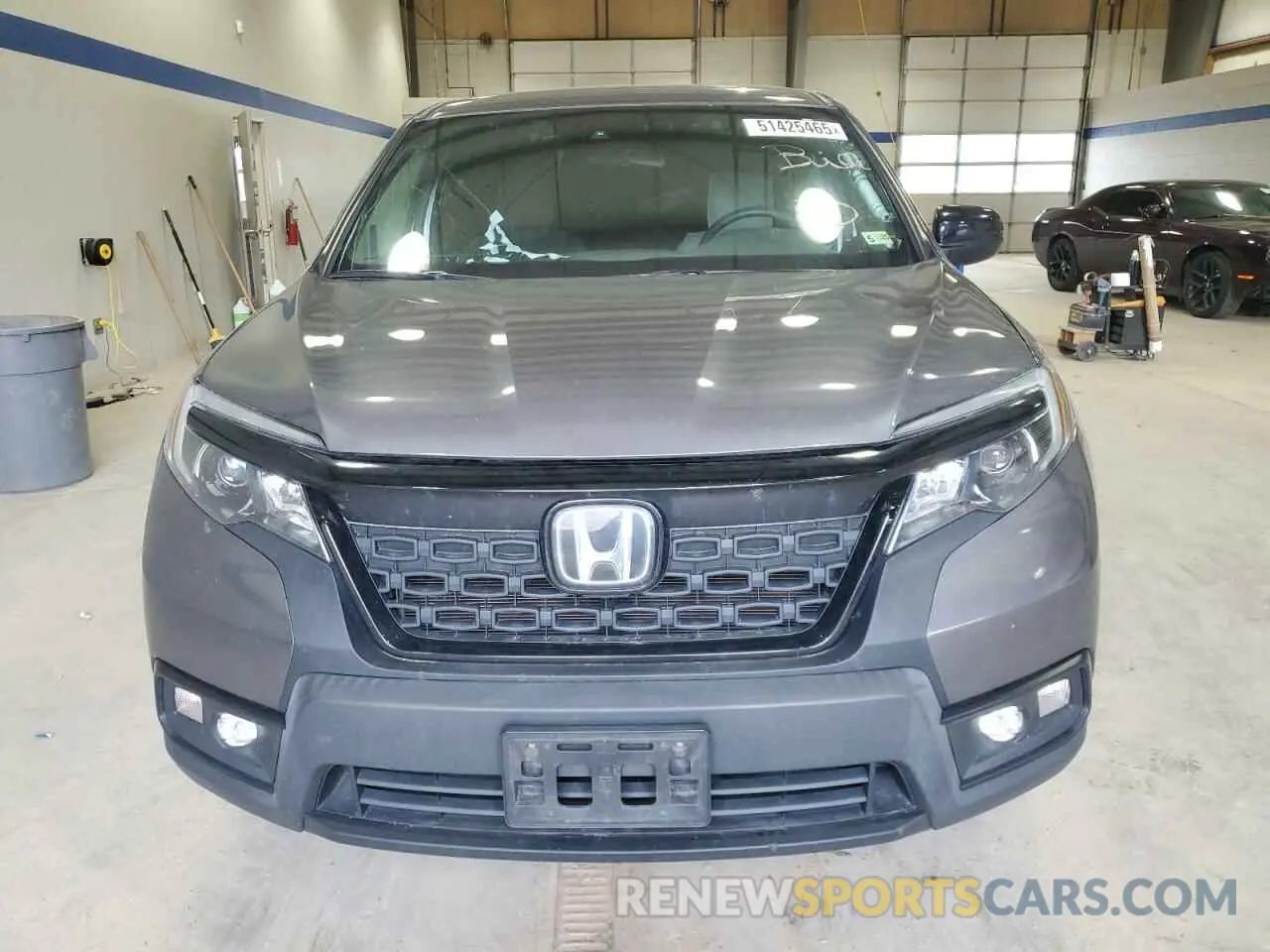 5 Photograph of a damaged car 5FNYF8H27MB003622 HONDA PASSPORT 2021