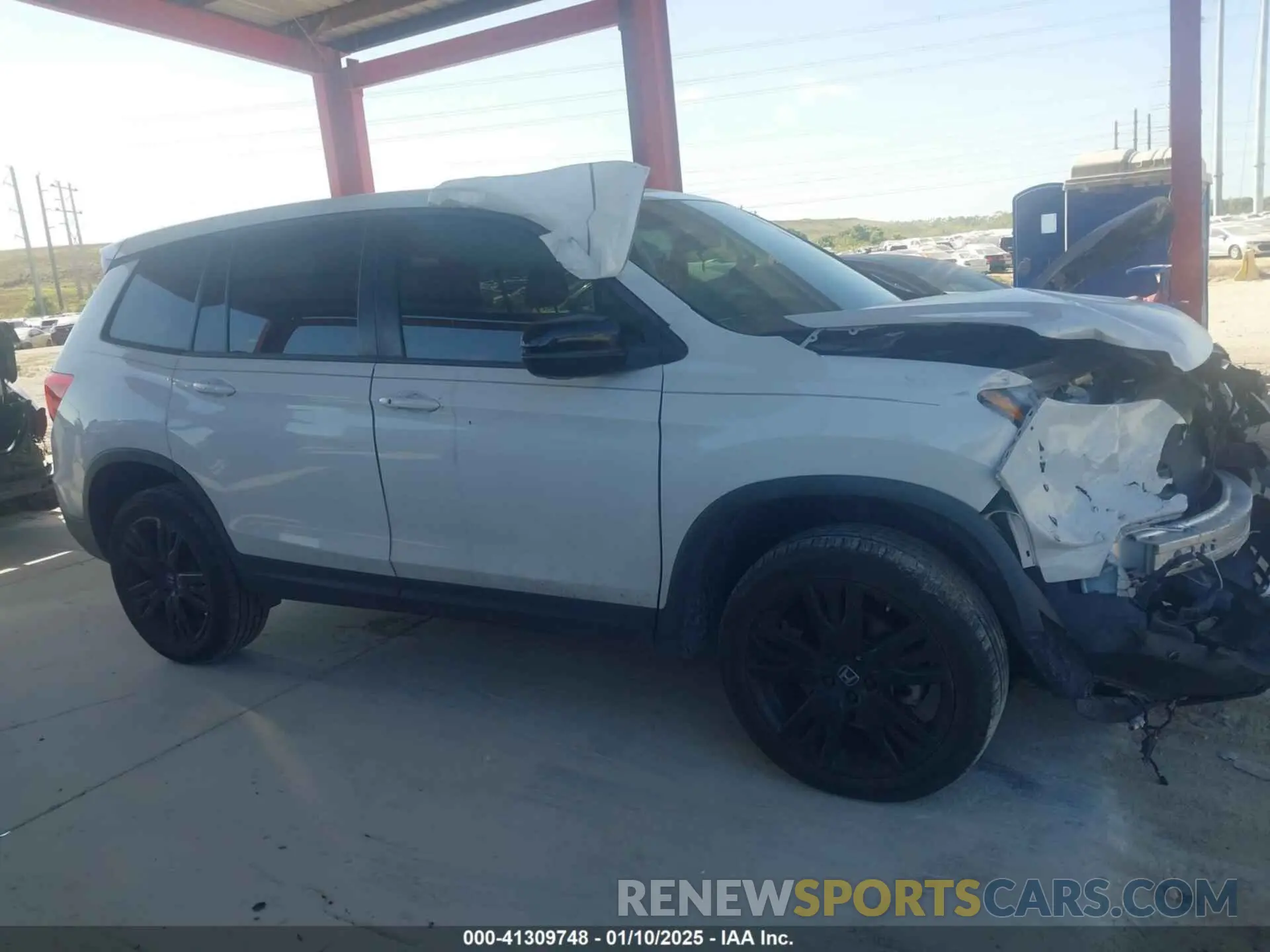 14 Photograph of a damaged car 5FNYF8H29MB001094 HONDA PASSPORT 2021
