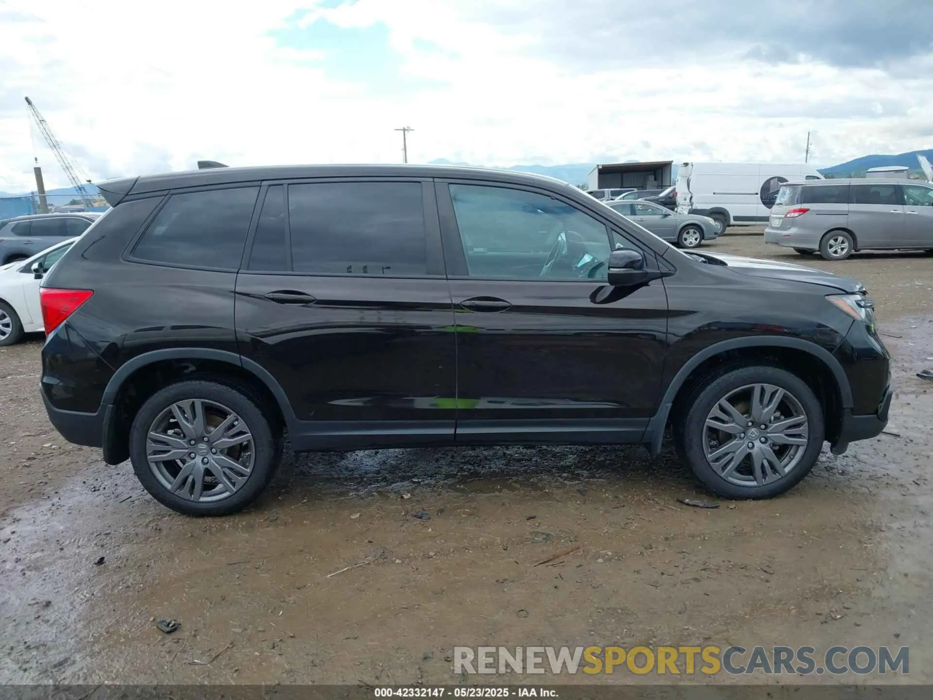 13 Photograph of a damaged car 5FNYF8H51MB019230 HONDA PASSPORT 2021