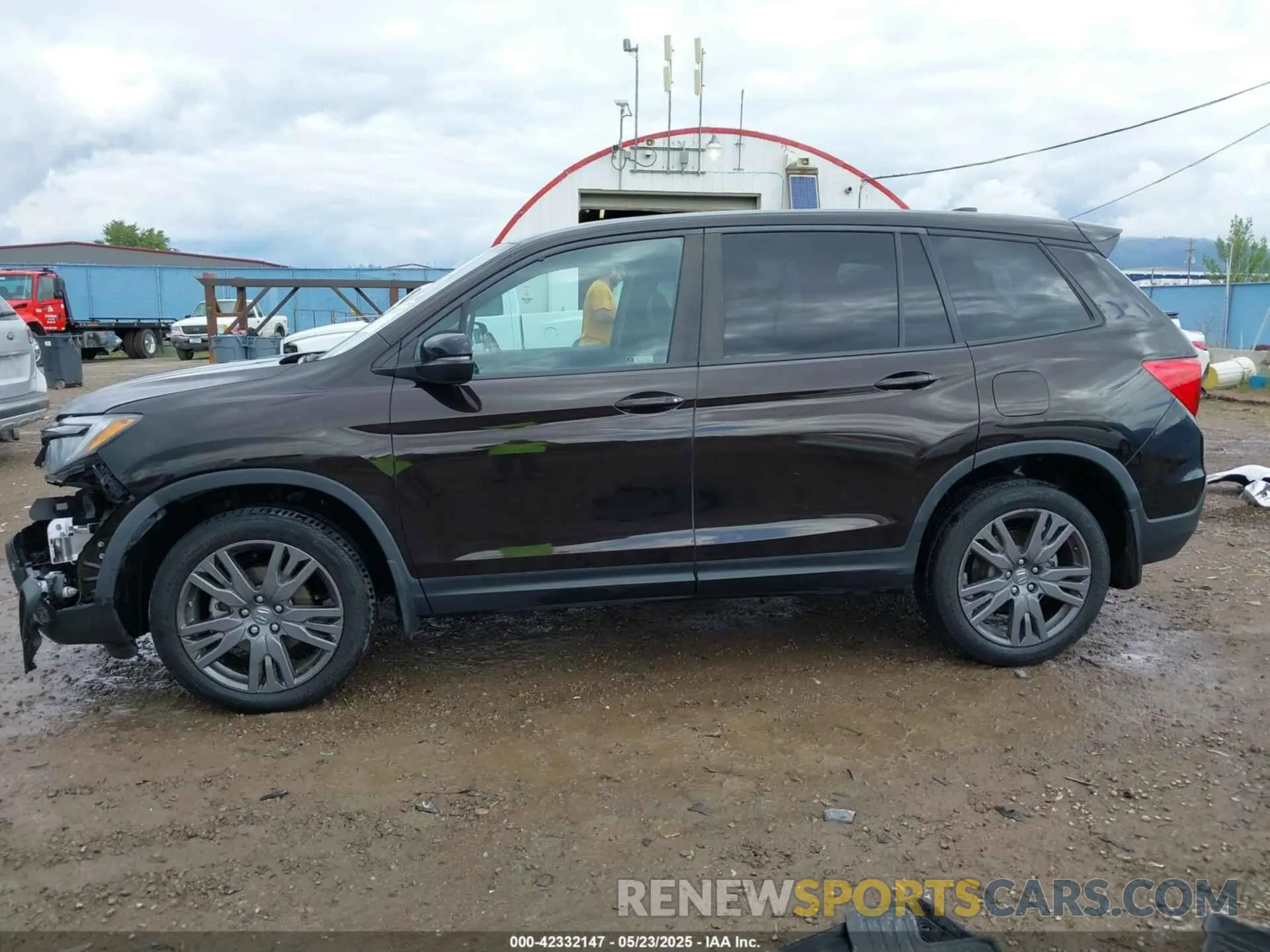 14 Photograph of a damaged car 5FNYF8H51MB019230 HONDA PASSPORT 2021