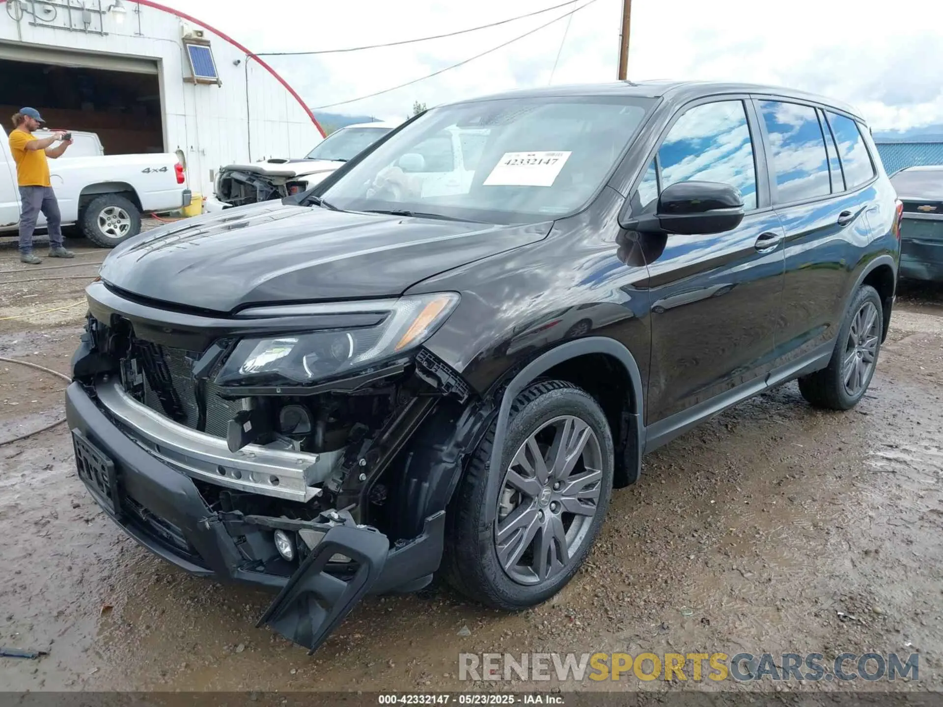 2 Photograph of a damaged car 5FNYF8H51MB019230 HONDA PASSPORT 2021