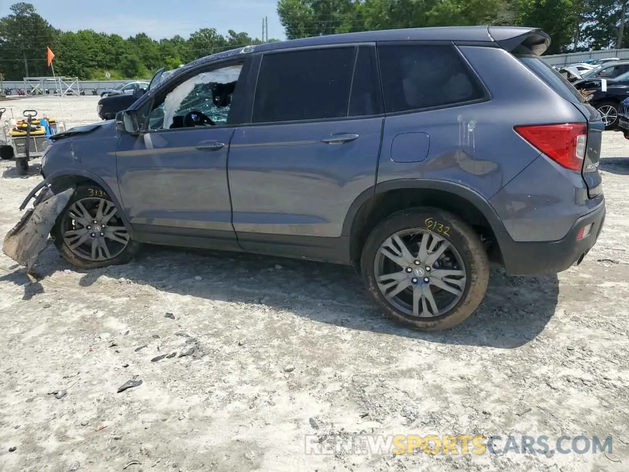 2 Photograph of a damaged car 5FNYF8H53MB016698 HONDA PASSPORT 2021