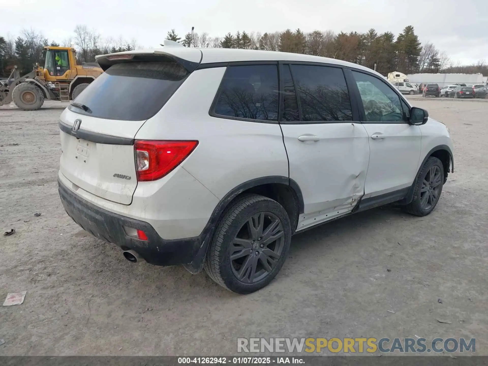 4 Фотография поврежденного автомобиля 5FNYF8H55MB004813 HONDA PASSPORT 2021