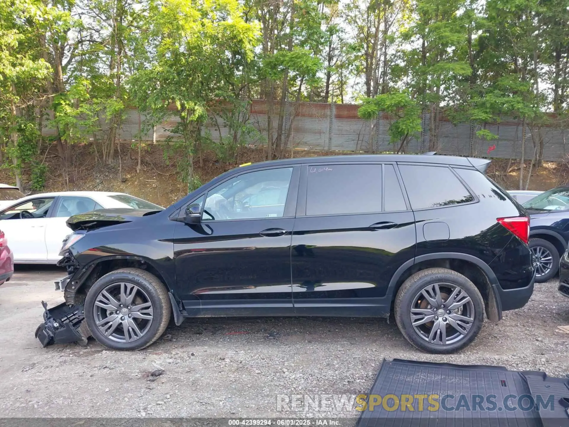 15 Photograph of a damaged car 5FNYF8H57MB022083 HONDA PASSPORT 2021