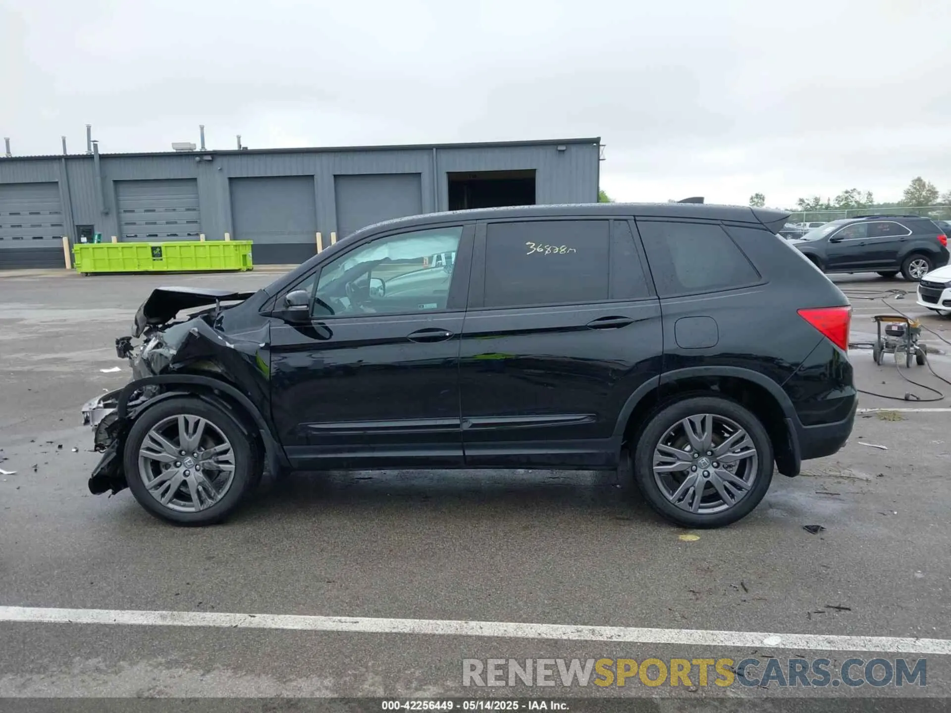 15 Photograph of a damaged car 5FNYF8H58MB013506 HONDA PASSPORT 2021