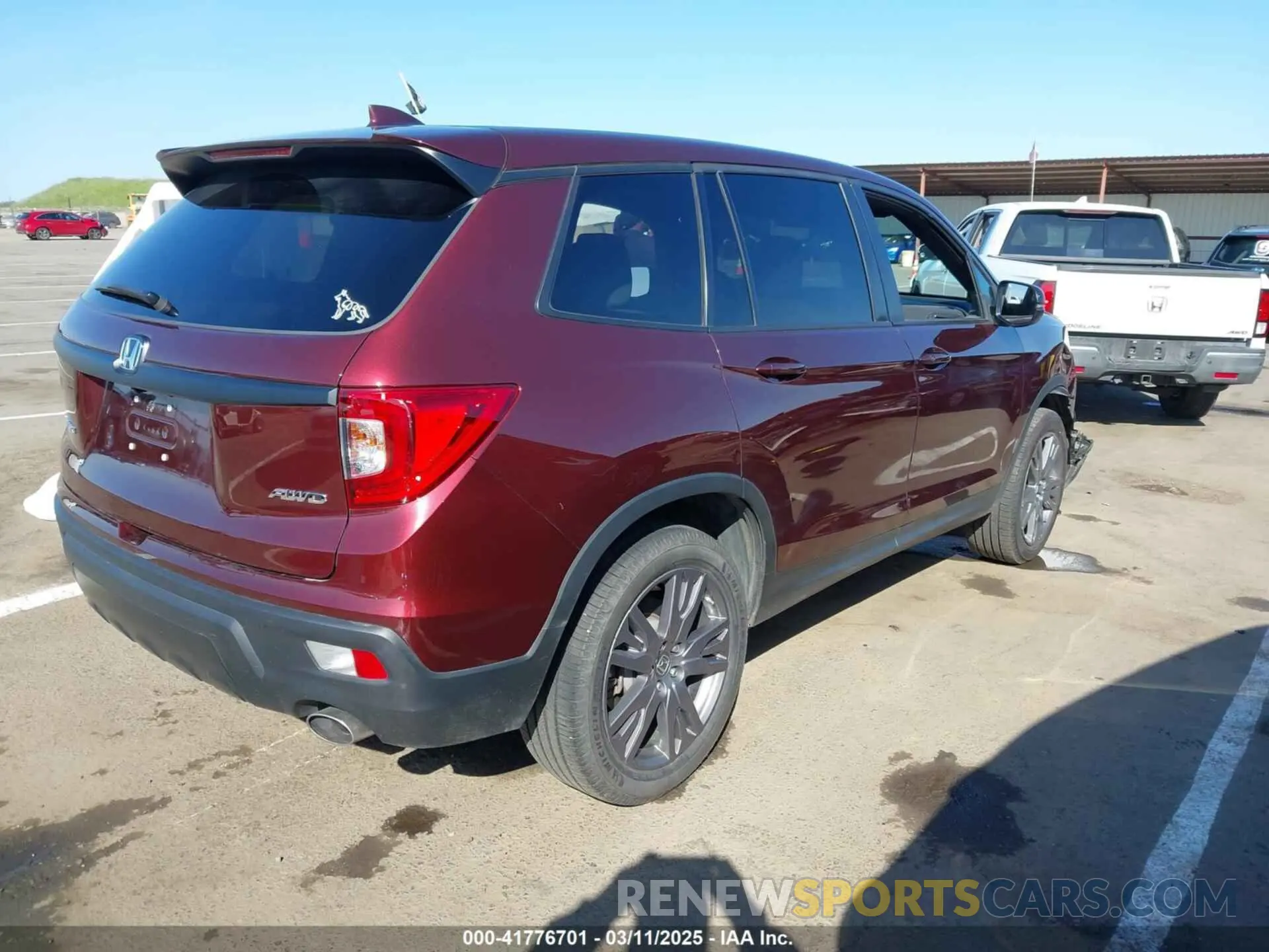 4 Фотография поврежденного автомобиля 5FNYF8H5XMB007951 HONDA PASSPORT 2021