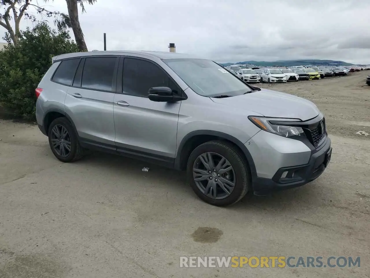 4 Photograph of a damaged car 5FNYF8H5XMB026158 HONDA PASSPORT 2021