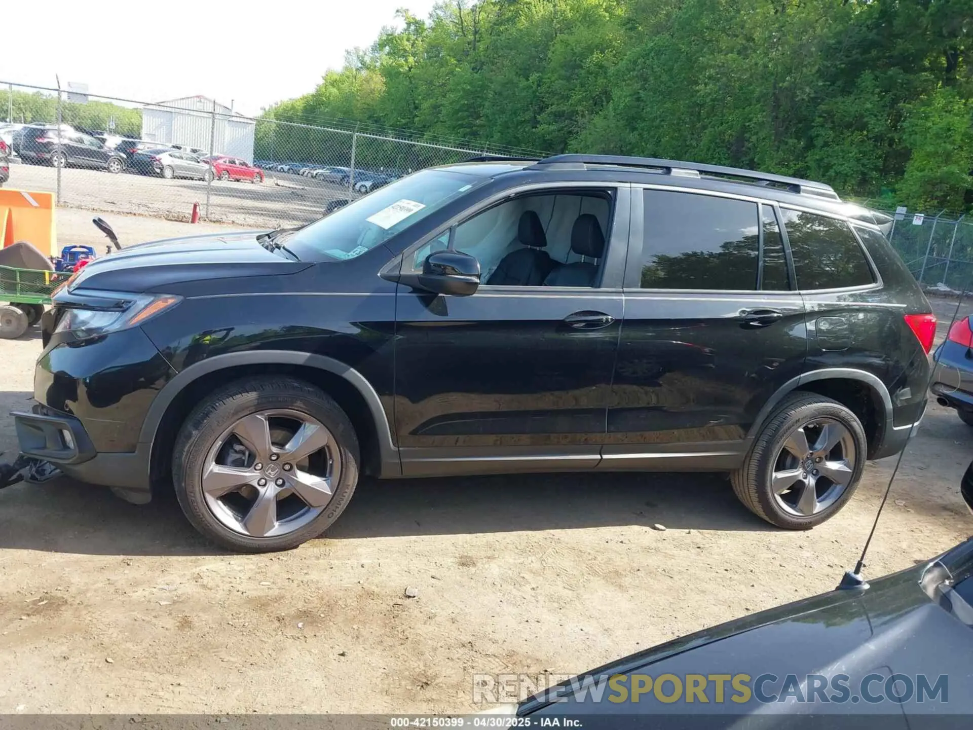 14 Photograph of a damaged car 5FNYF8H96MB014947 HONDA PASSPORT 2021