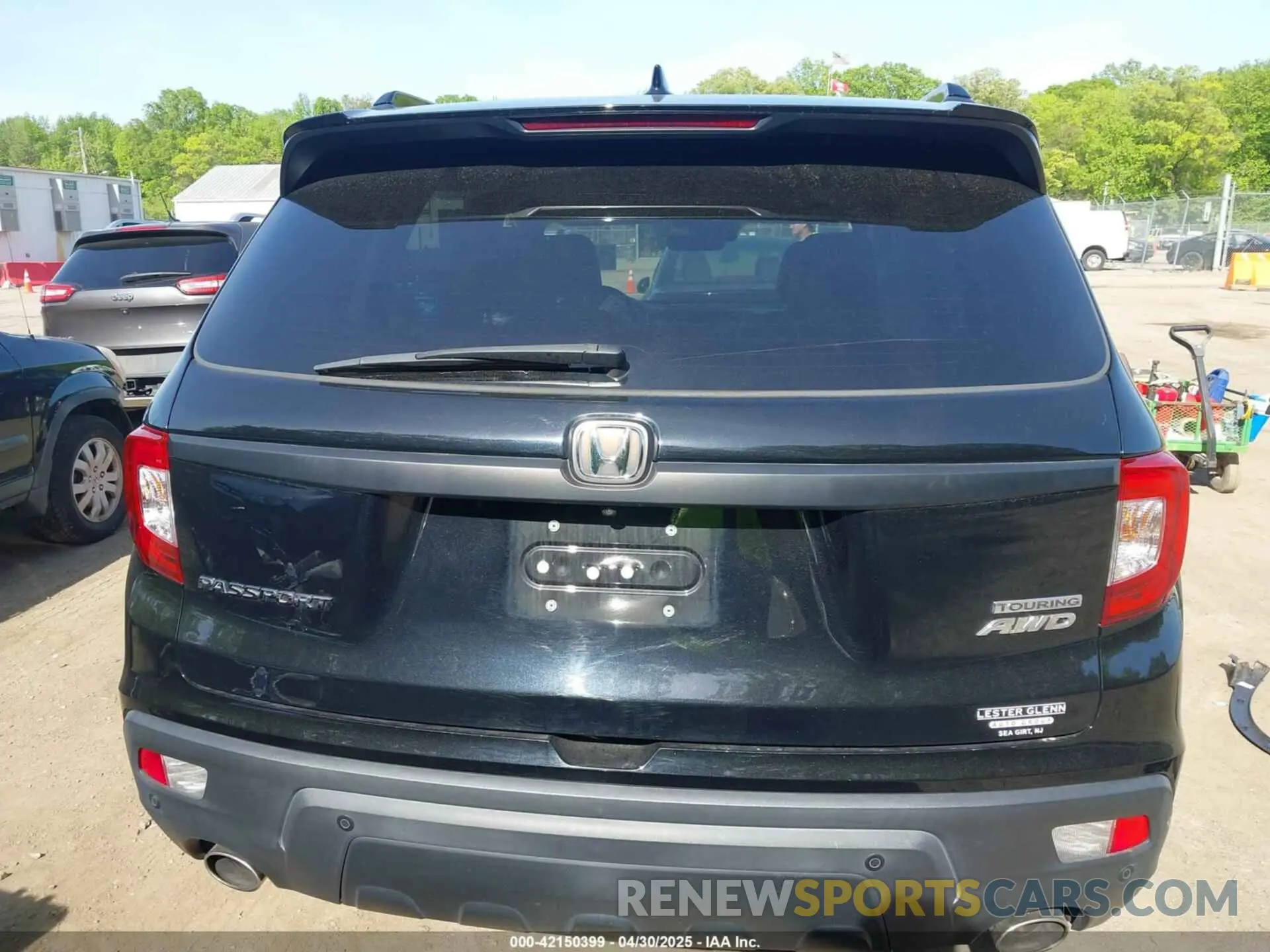 16 Photograph of a damaged car 5FNYF8H96MB014947 HONDA PASSPORT 2021