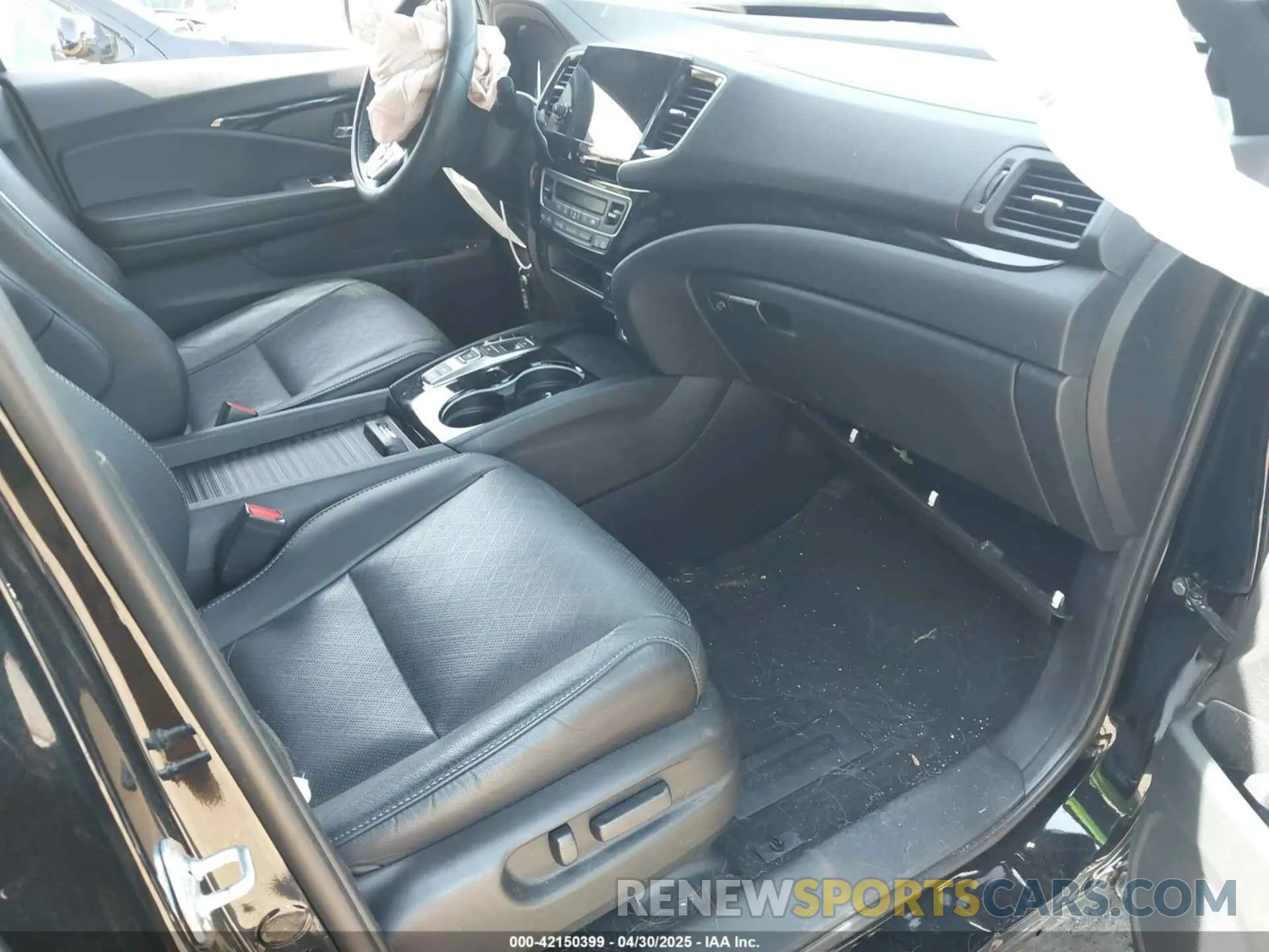 5 Photograph of a damaged car 5FNYF8H96MB014947 HONDA PASSPORT 2021