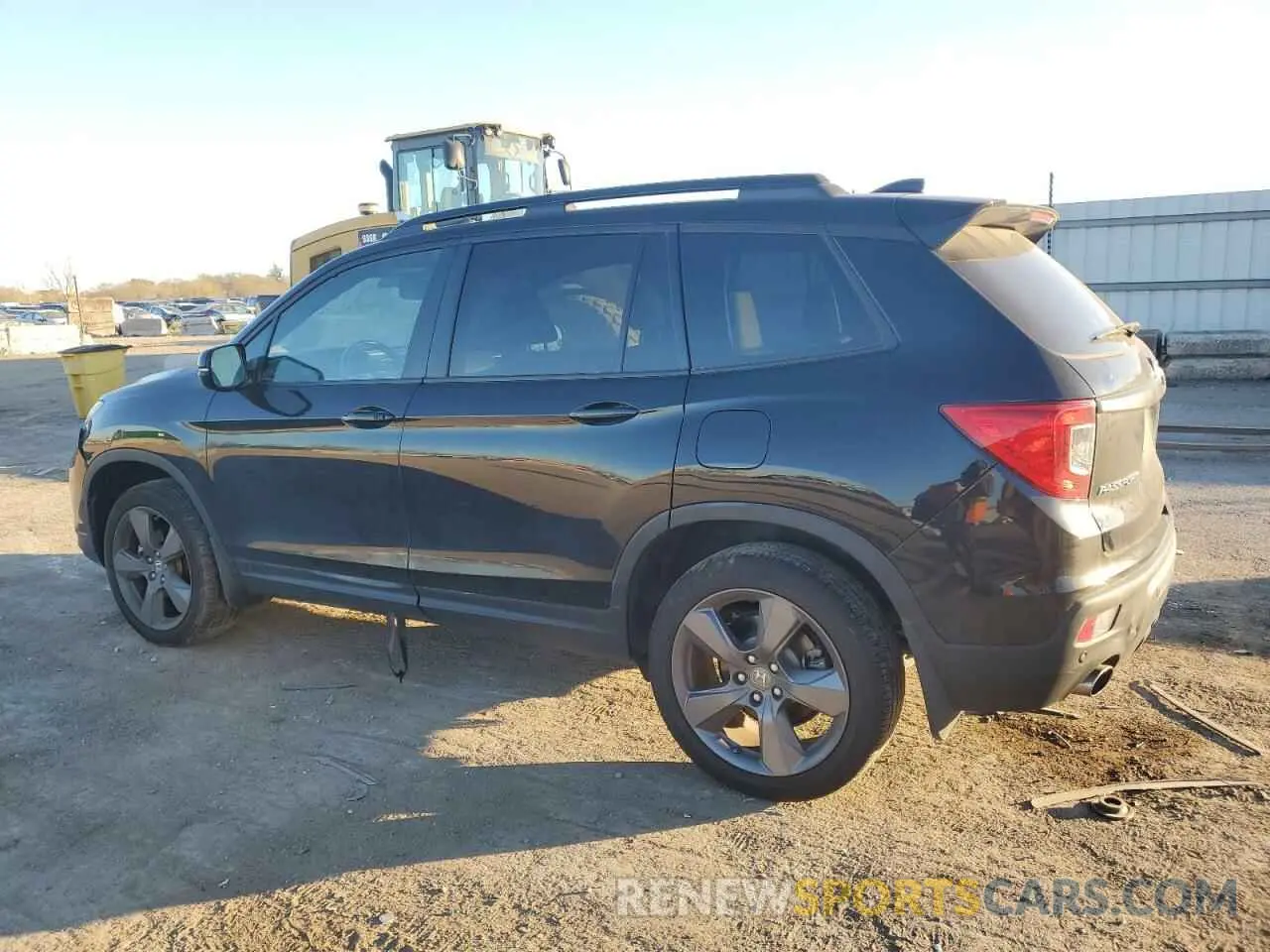 2 Фотография поврежденного автомобиля 5FNYF8H98MB019552 HONDA PASSPORT 2021