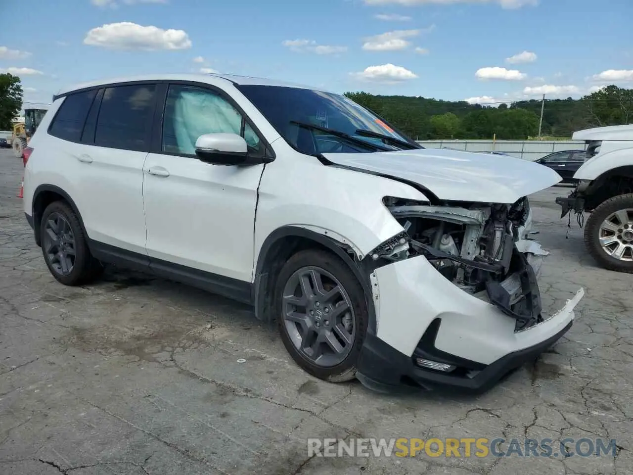 4 Photograph of a damaged car 5FNYF7H56NB004766 HONDA PASSPORT 2022