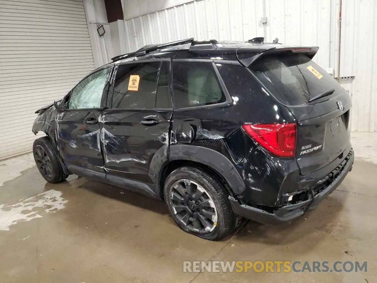 2 Photograph of a damaged car 5FNYF8H07NB008223 HONDA PASSPORT 2022