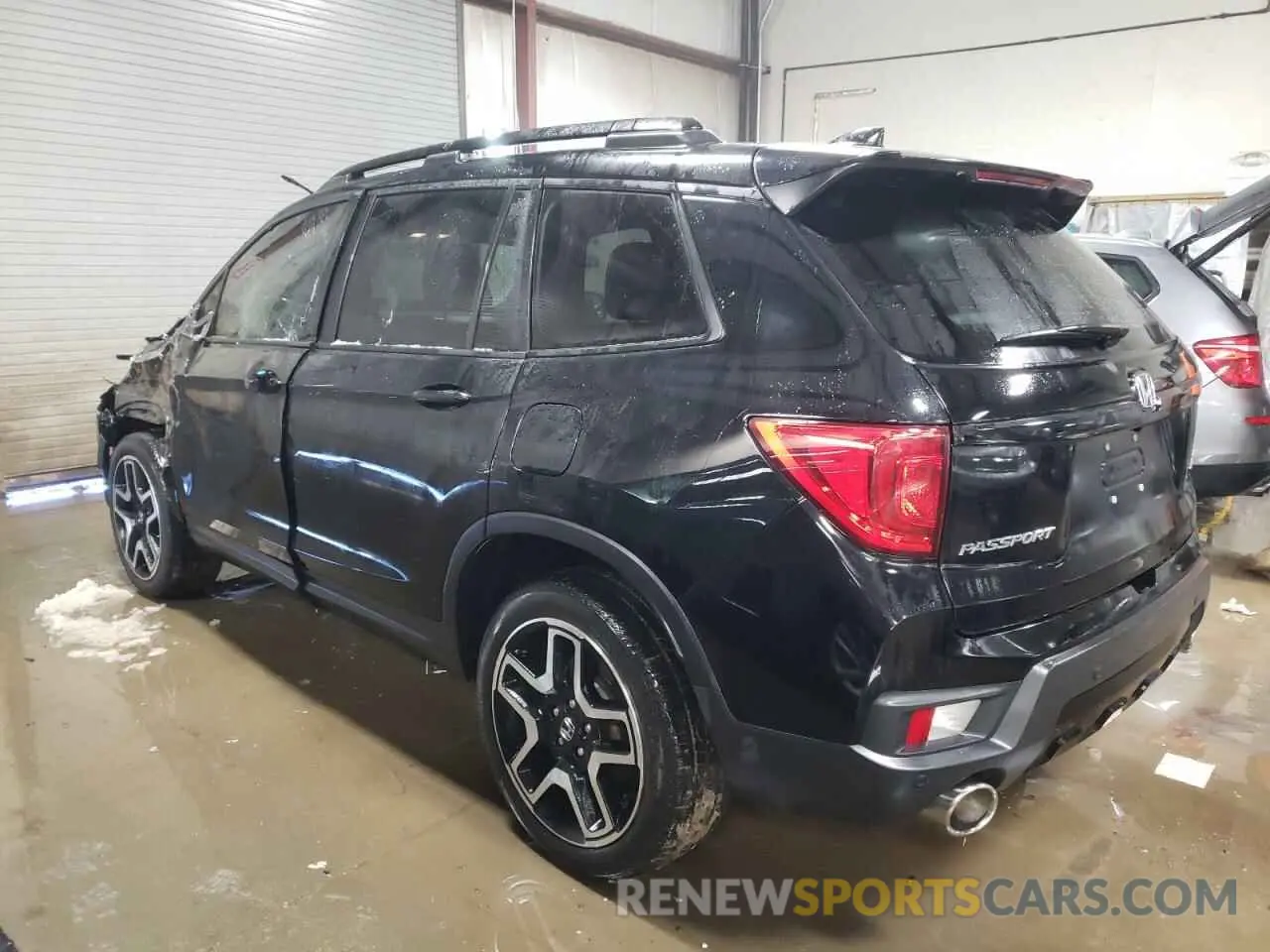 2 Фотография поврежденного автомобиля 5FNYF8H08NB018128 HONDA PASSPORT 2022