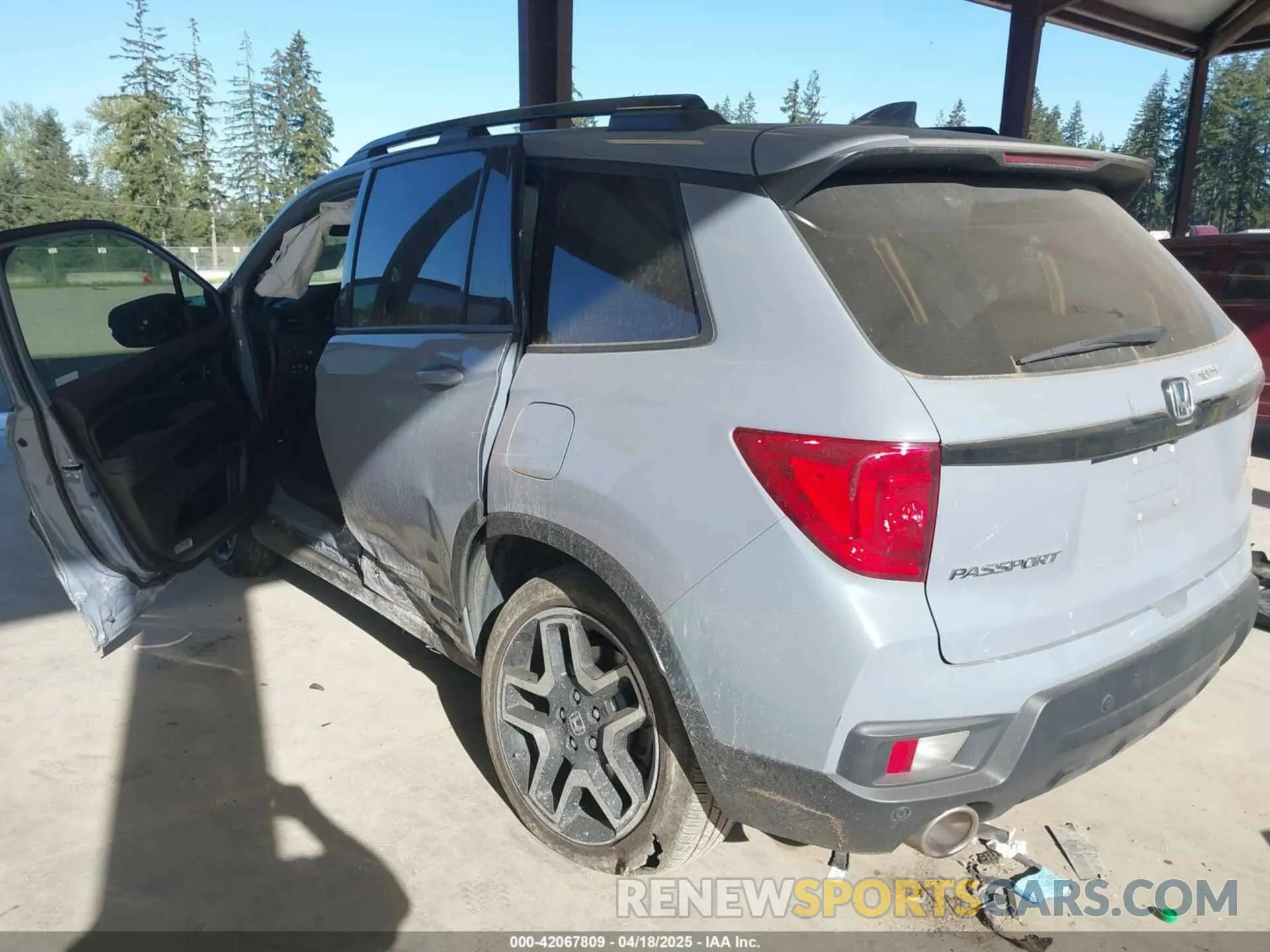 3 Фотография поврежденного автомобиля 5FNYF8H08NB019585 HONDA PASSPORT 2022