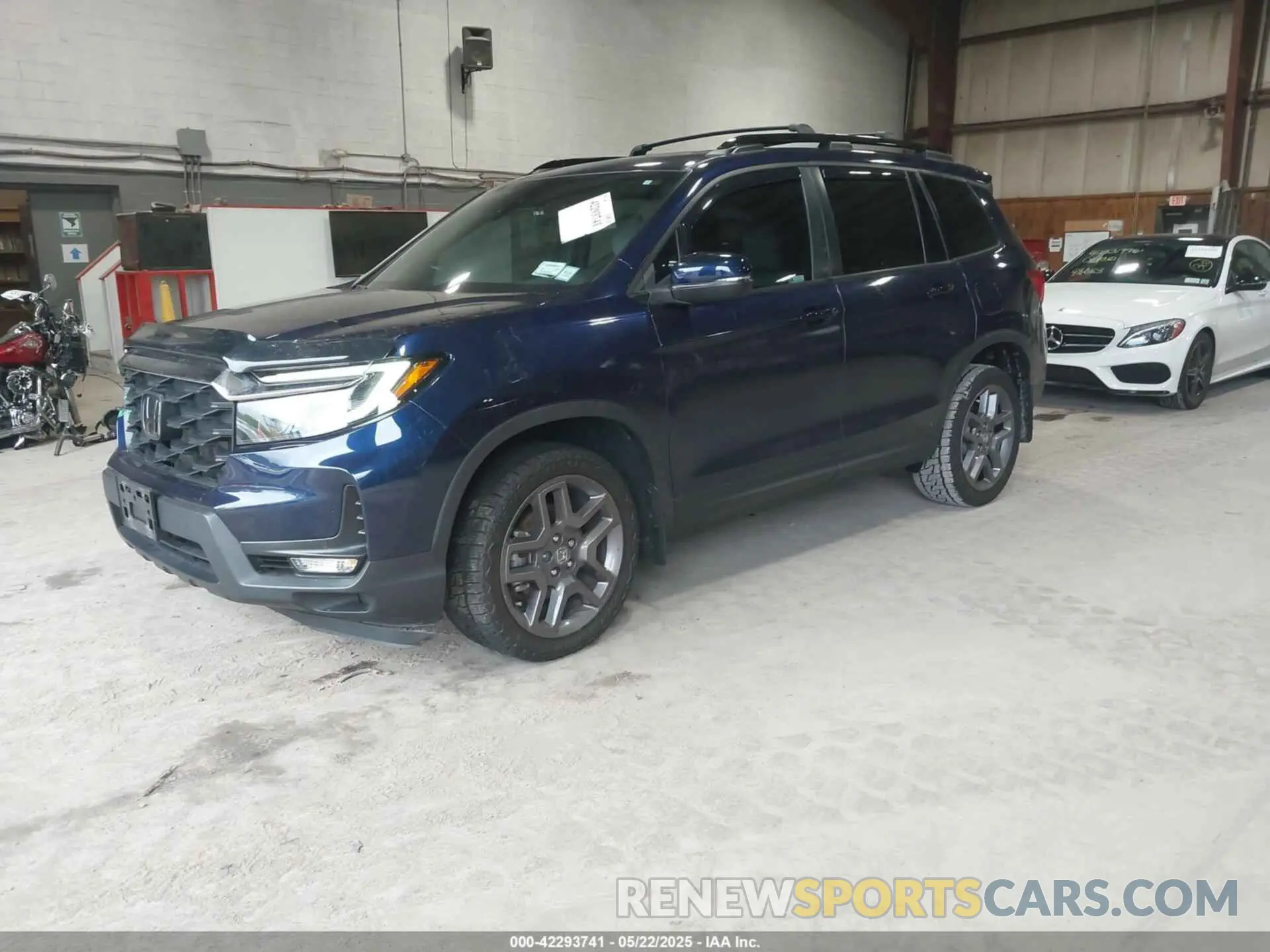 2 Фотография поврежденного автомобиля 5FNYF8H51NB004387 HONDA PASSPORT 2022
