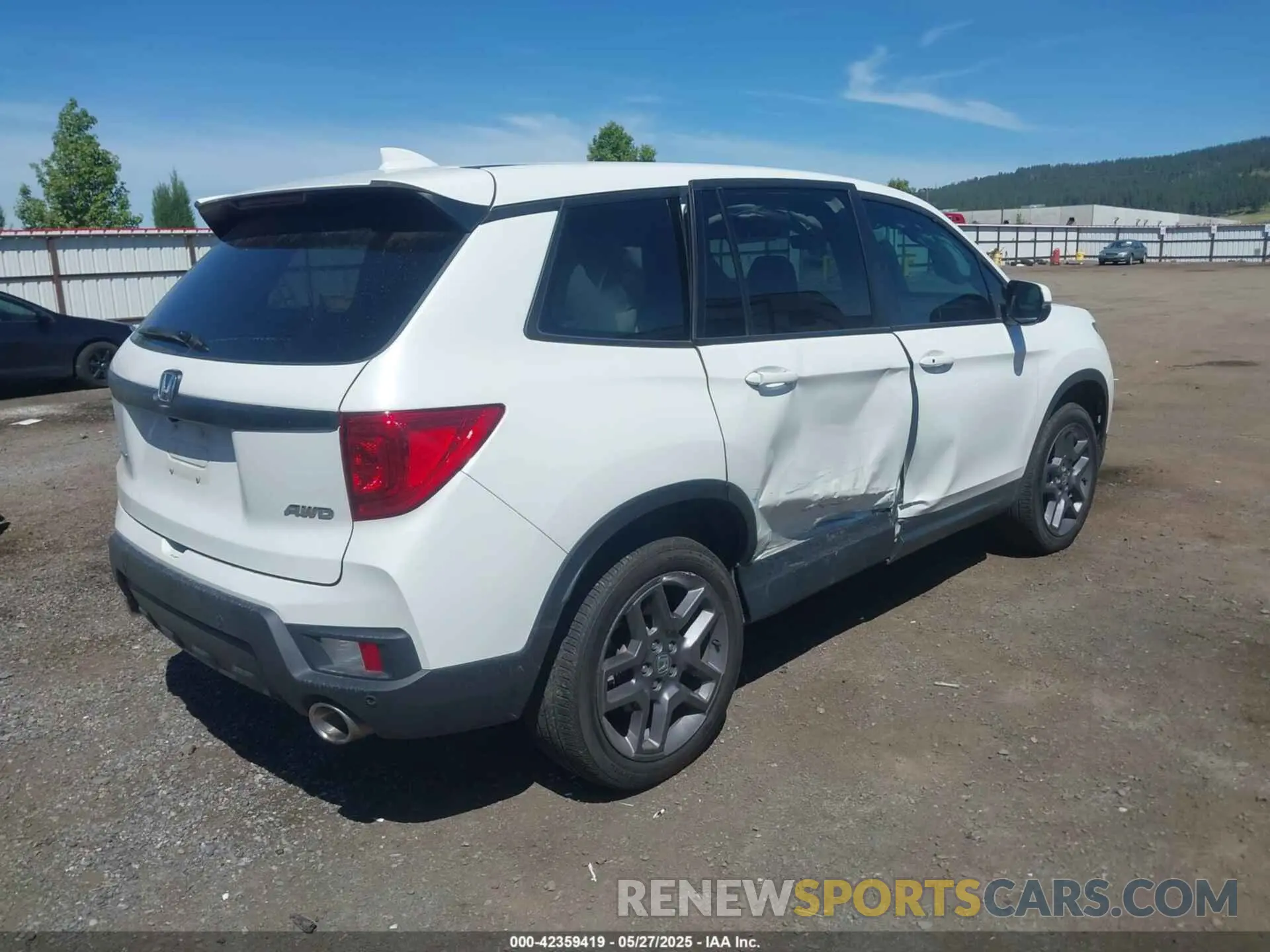 4 Фотография поврежденного автомобиля 5FNYF8H52NB009758 HONDA PASSPORT 2022