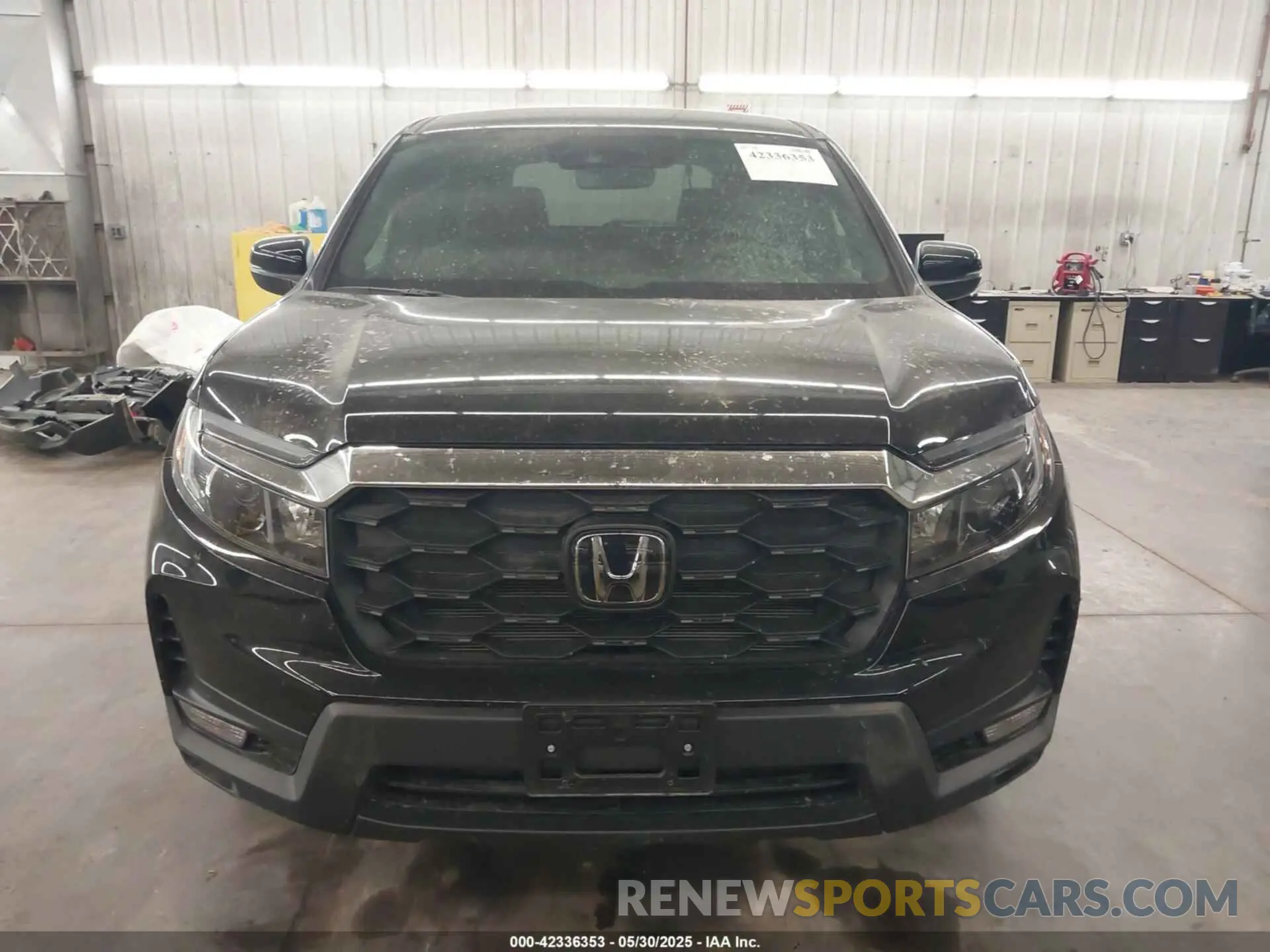 13 Photograph of a damaged car 5FNYF8H52NB019660 HONDA PASSPORT 2022