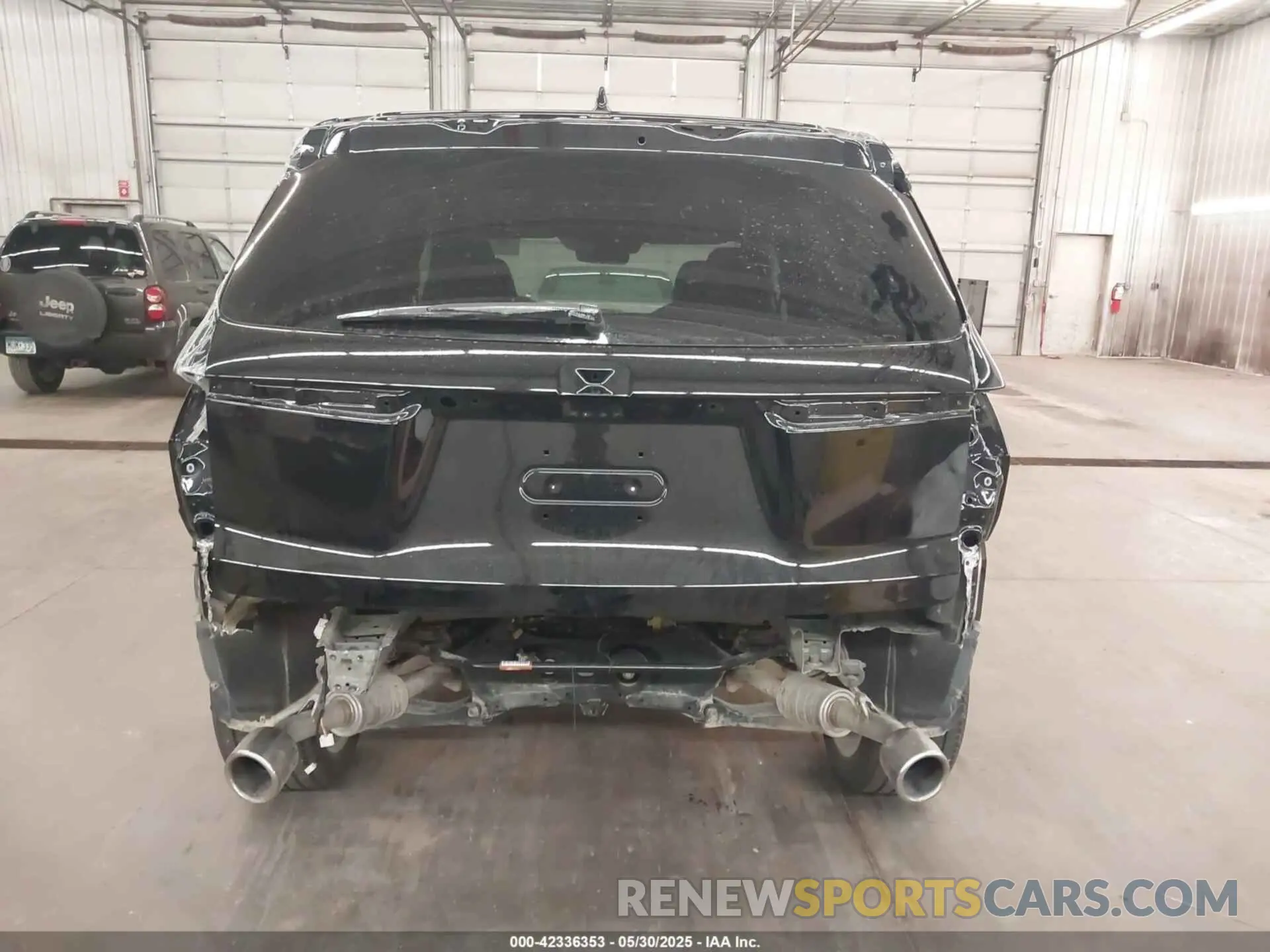 6 Photograph of a damaged car 5FNYF8H52NB019660 HONDA PASSPORT 2022