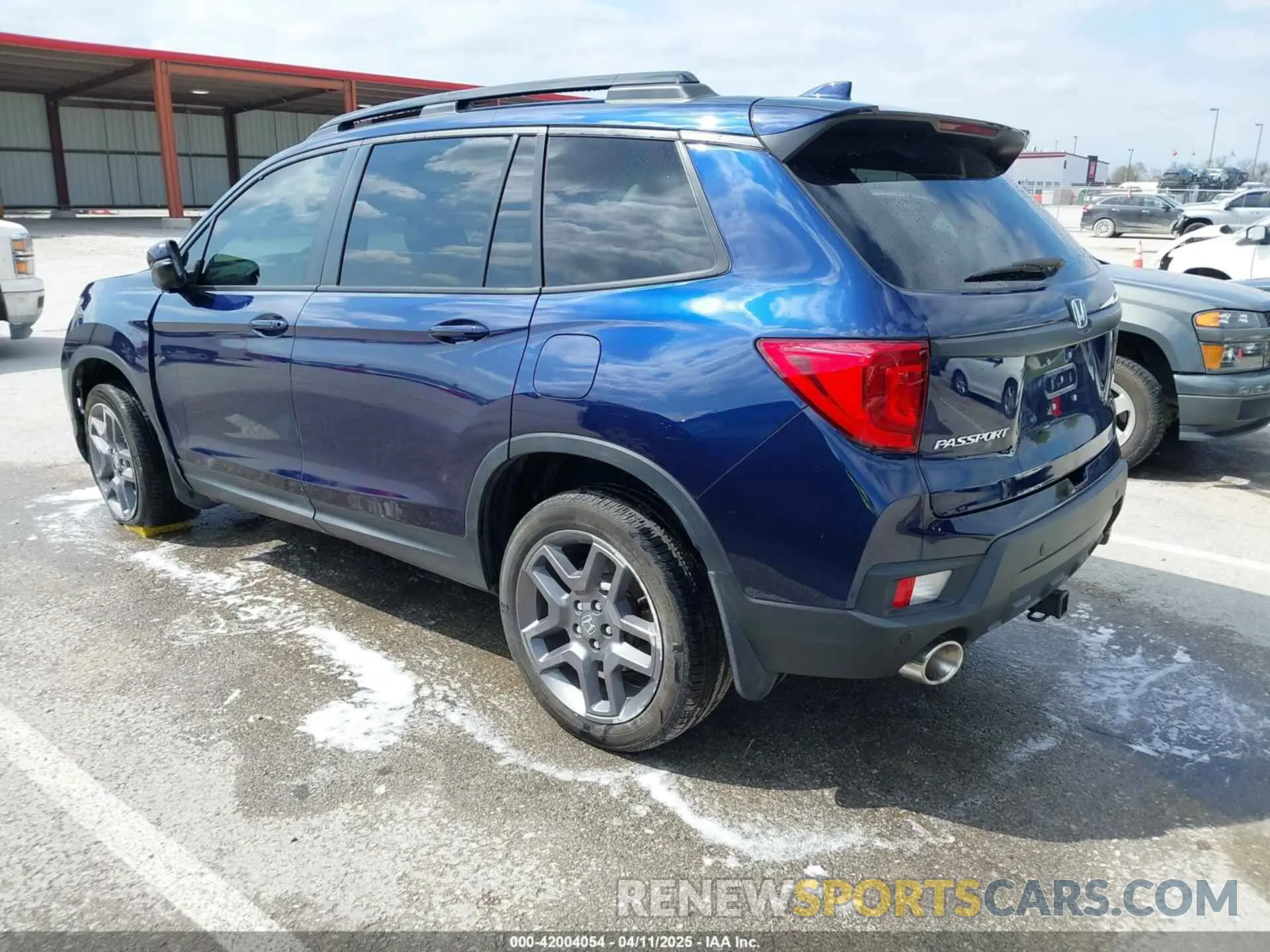 3 Фотография поврежденного автомобиля 5FNYF8H54NB029669 HONDA PASSPORT 2022