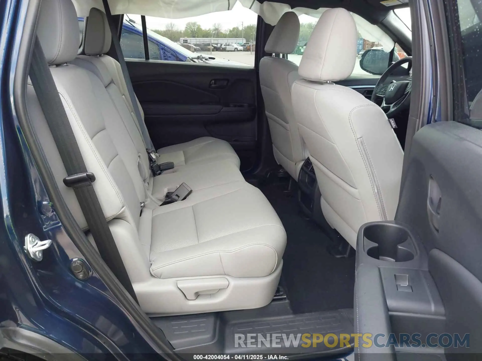 8 Фотография поврежденного автомобиля 5FNYF8H54NB029669 HONDA PASSPORT 2022
