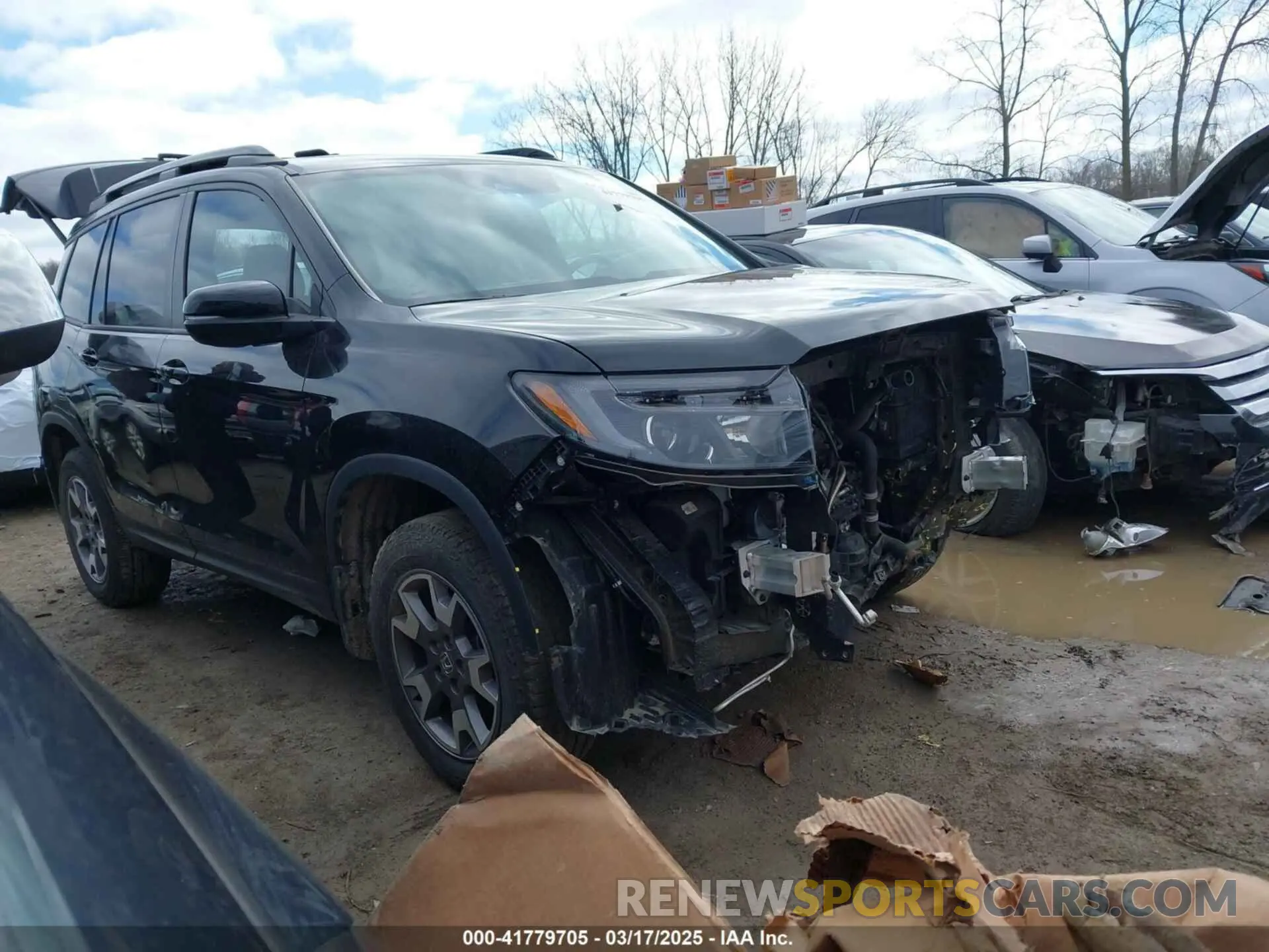 1 Photograph of a damaged car 5FNYF8H60NB011632 HONDA PASSPORT 2022