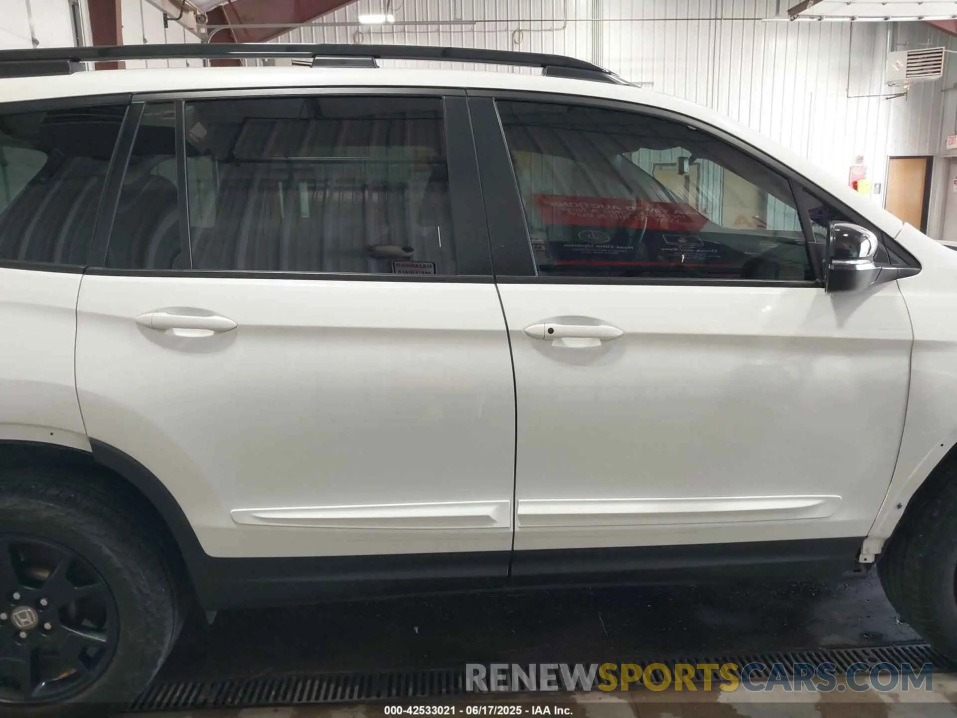 14 Photograph of a damaged car 5FNYF8H63NB003038 HONDA PASSPORT 2022