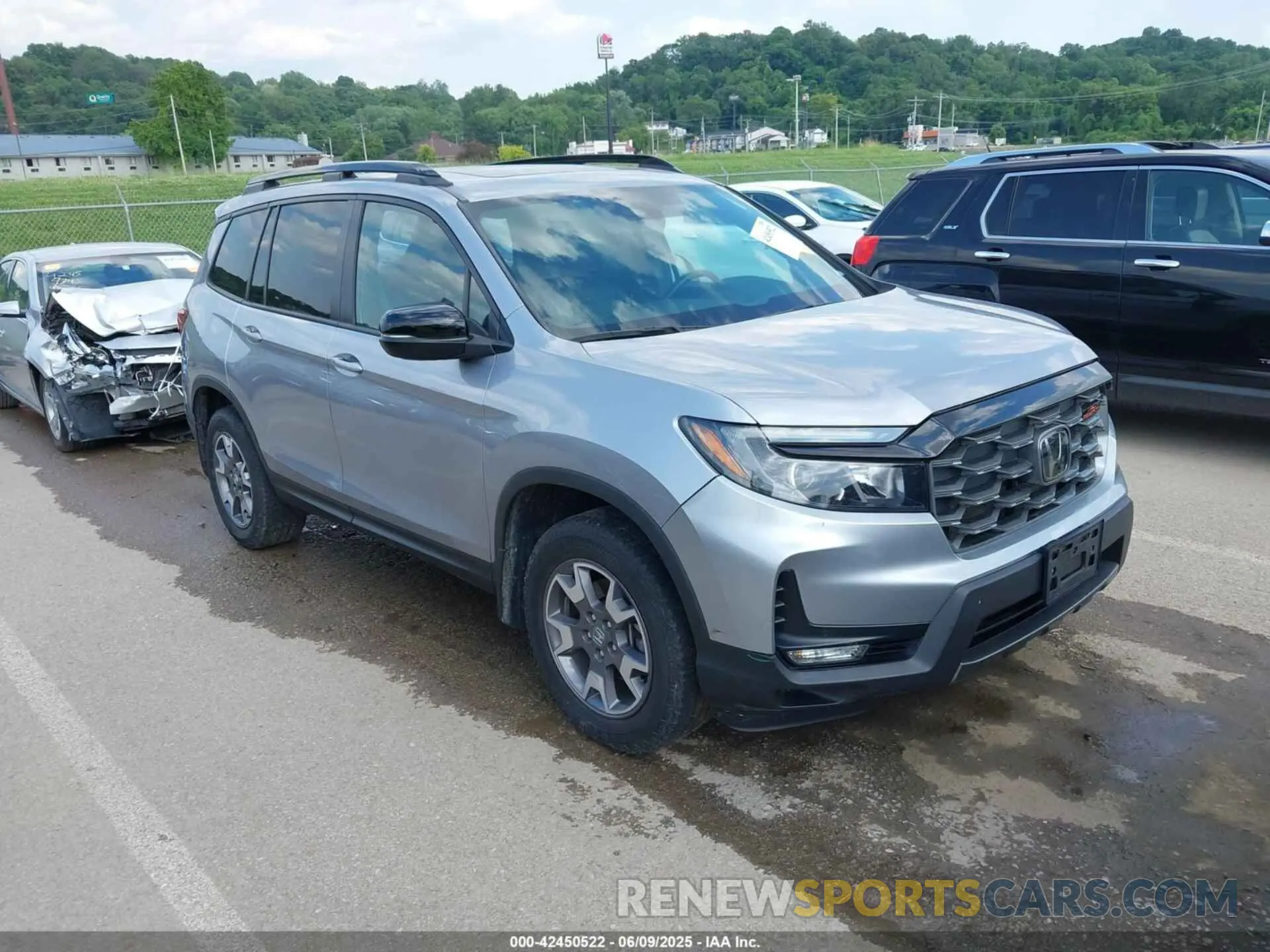 1 Фотография поврежденного автомобиля 5FNYF8H63NB004805 HONDA PASSPORT 2022