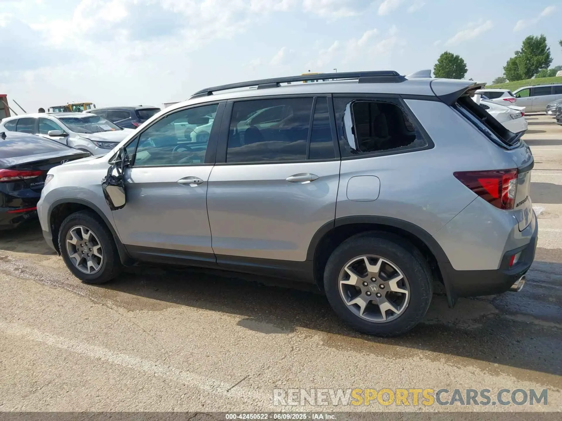 14 Фотография поврежденного автомобиля 5FNYF8H63NB004805 HONDA PASSPORT 2022