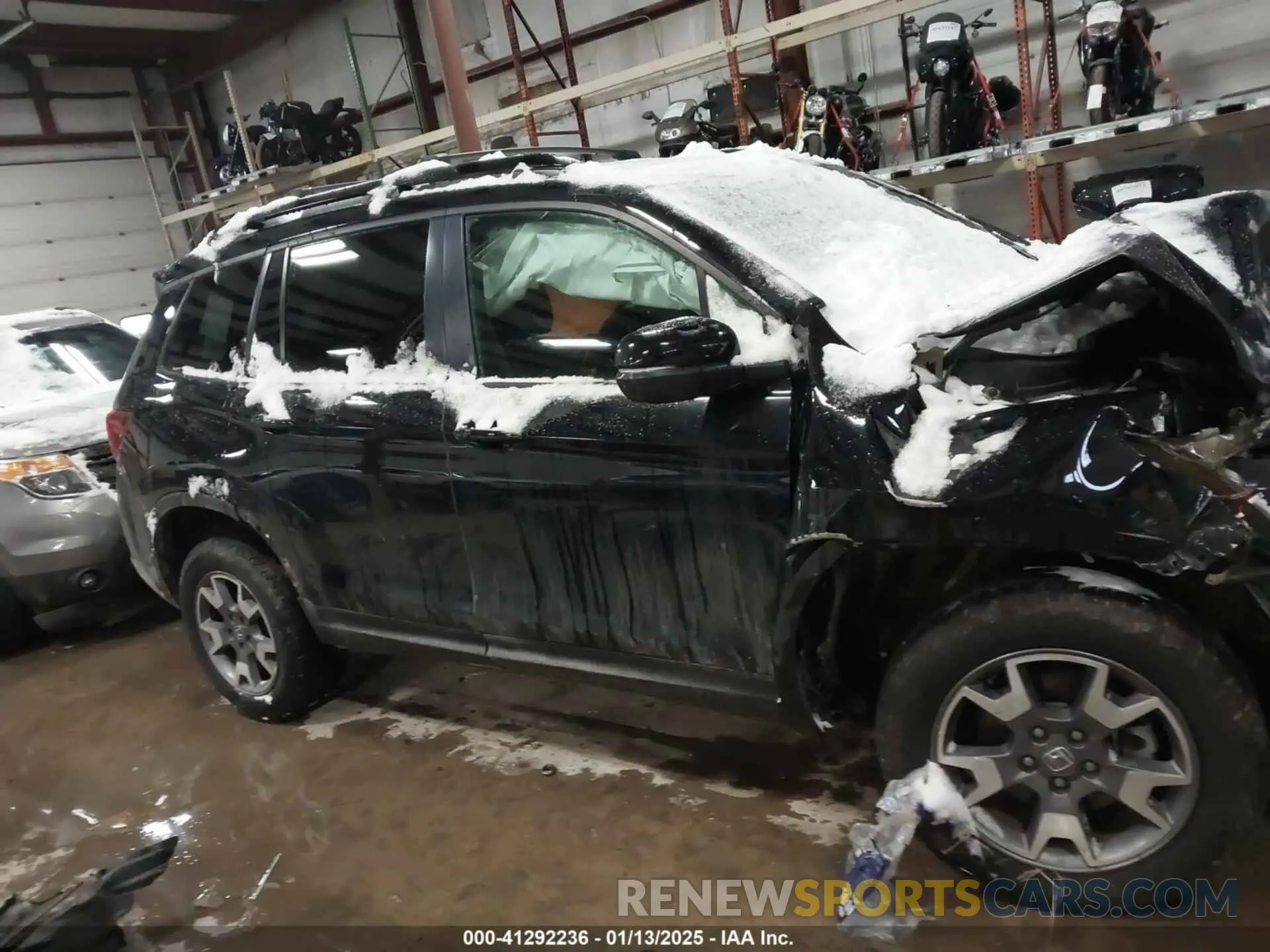 13 Фотография поврежденного автомобиля 5FNYF8H63NB028070 HONDA PASSPORT 2022