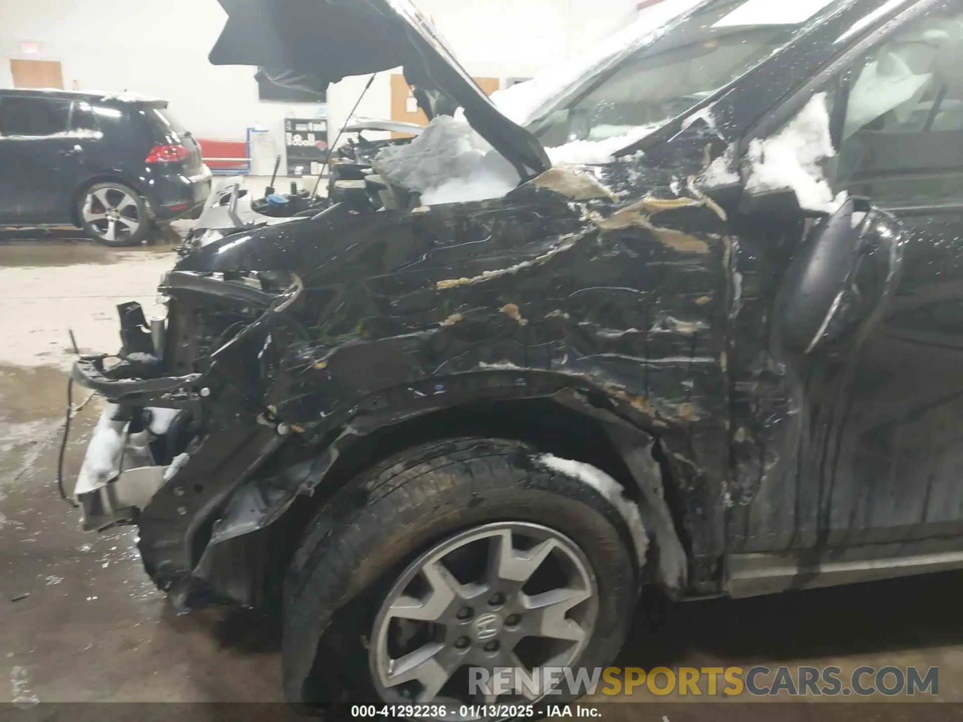 6 Фотография поврежденного автомобиля 5FNYF8H63NB028070 HONDA PASSPORT 2022
