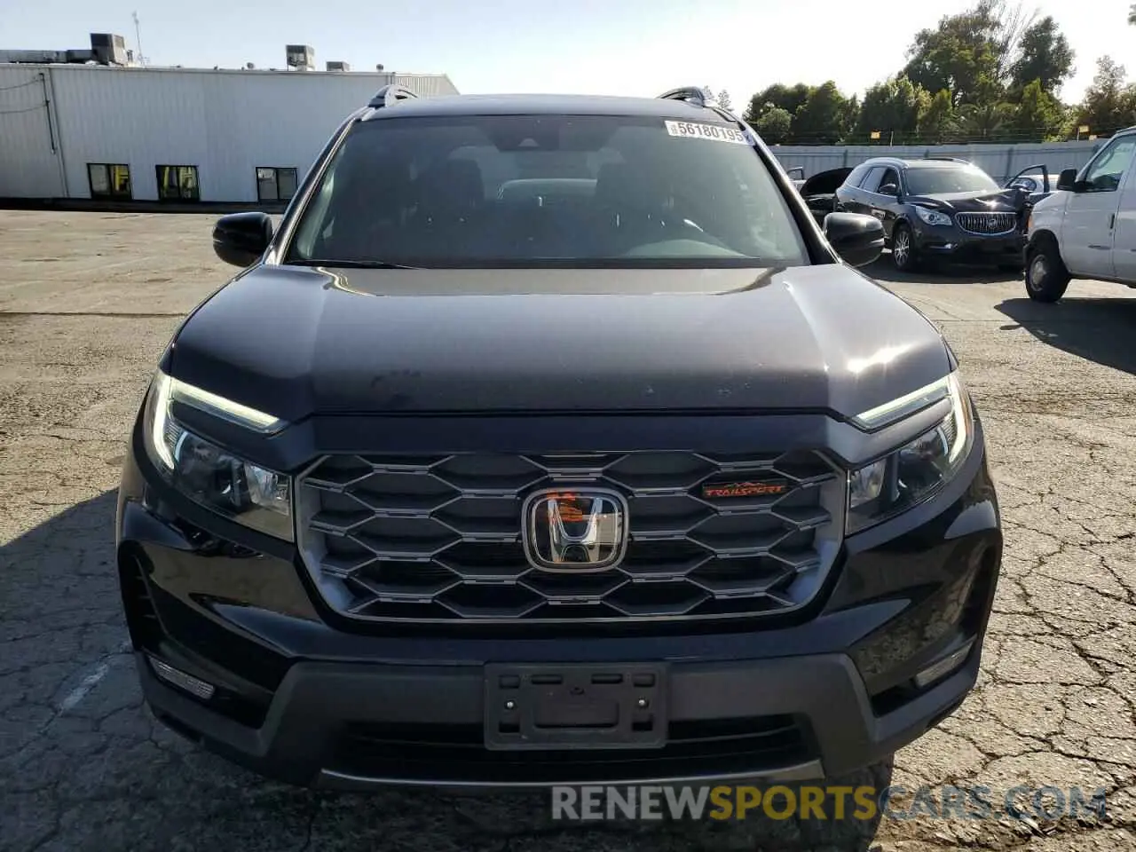 5 Photograph of a damaged car 5FNYF8H6XNB003764 HONDA PASSPORT 2022